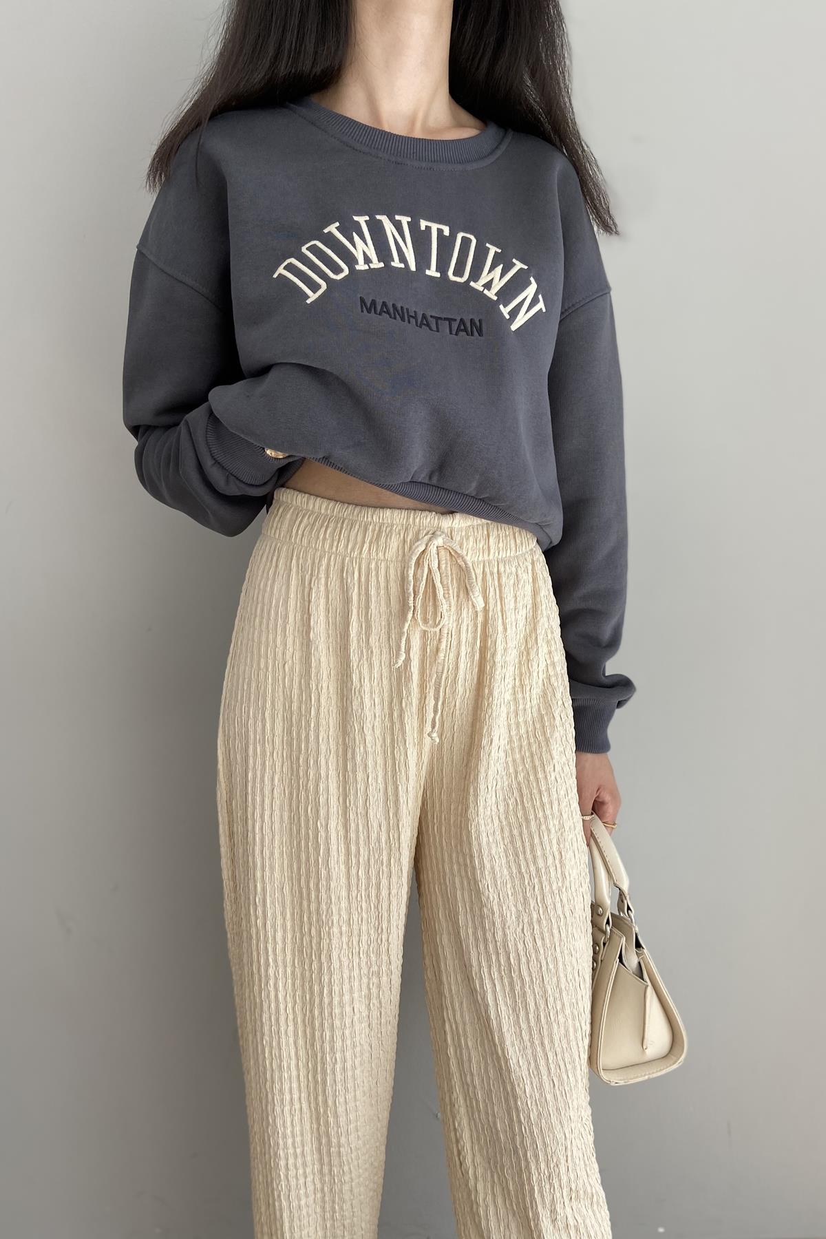 NAKIŞ DETAYLI CROP SWEAT