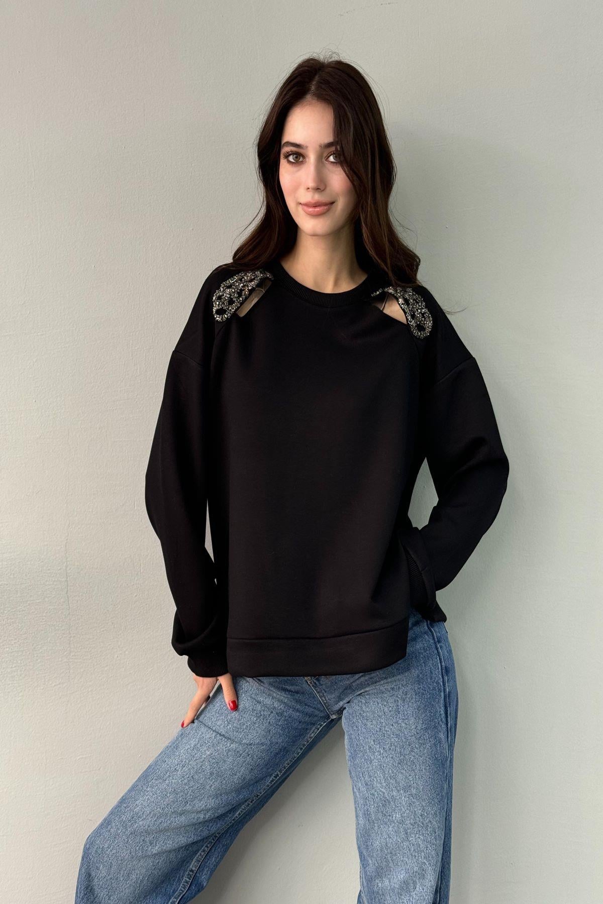 OMUZ AKSESUAR DETAYLI SWEATSHIRT