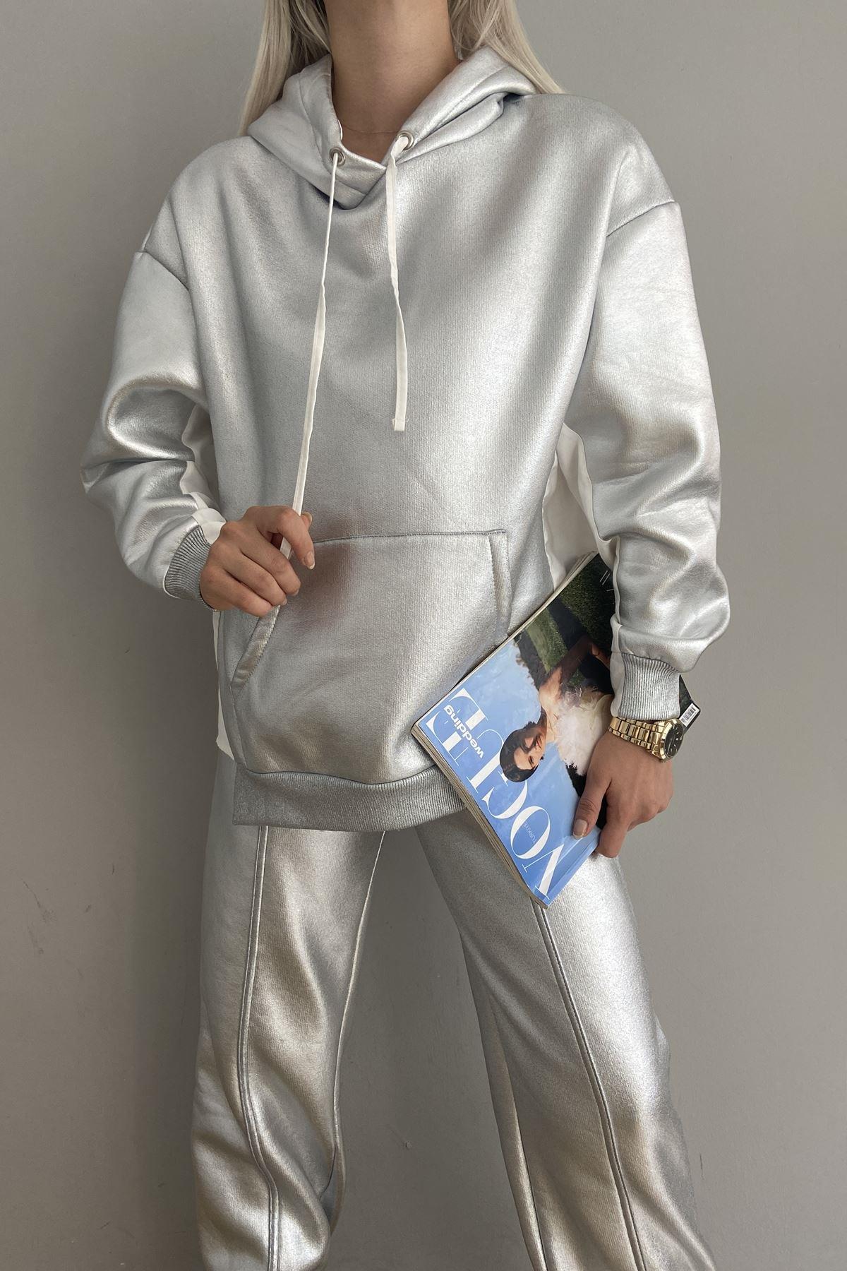 VARAKLI GARNİLİ KAPŞONLU SWEATSHIRT