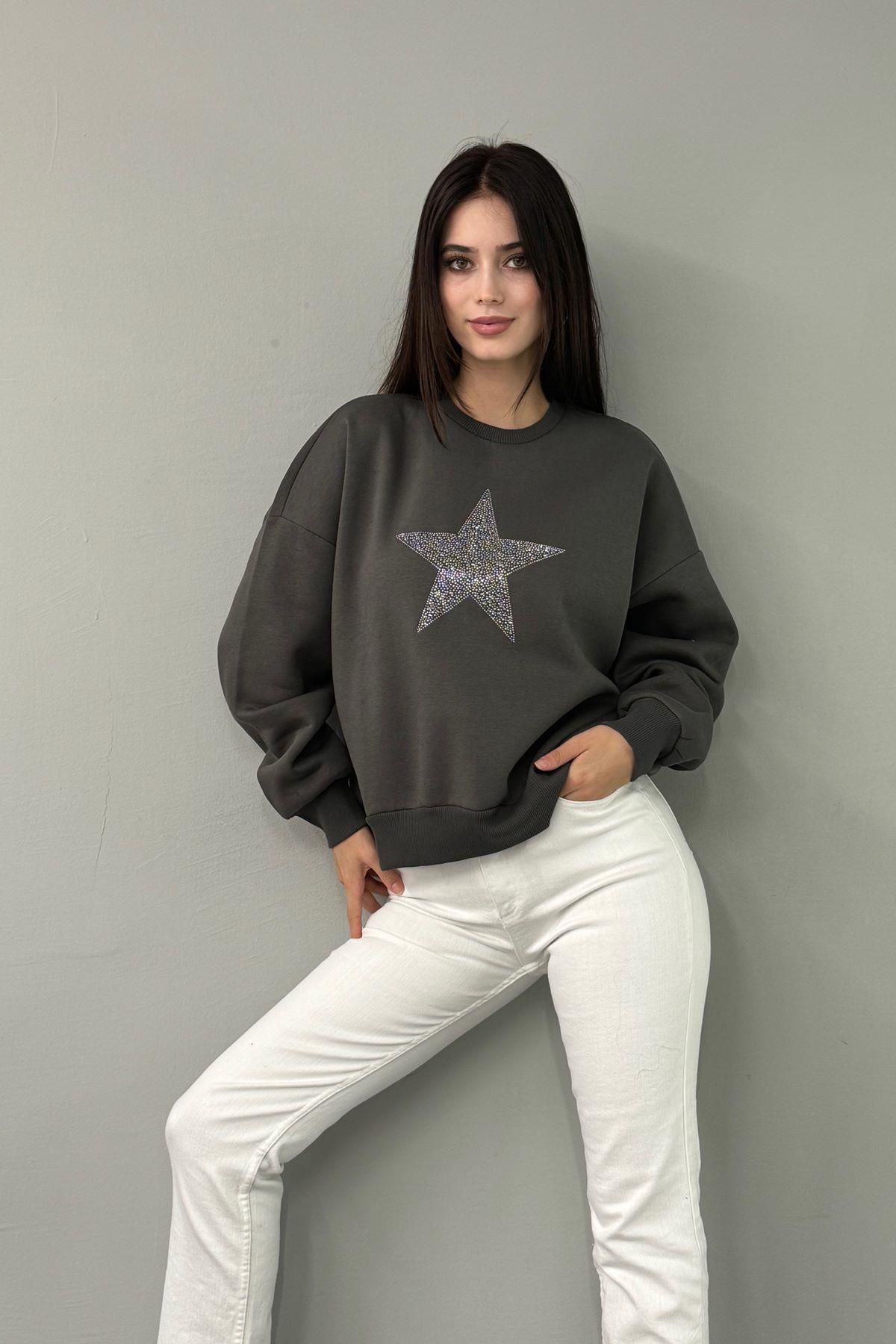 YILDIZ BASKI DETAY SWEATSHIRT