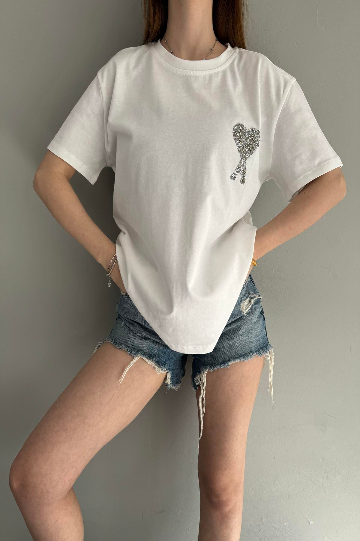 A KALP NAKIŞLI TSHIRT