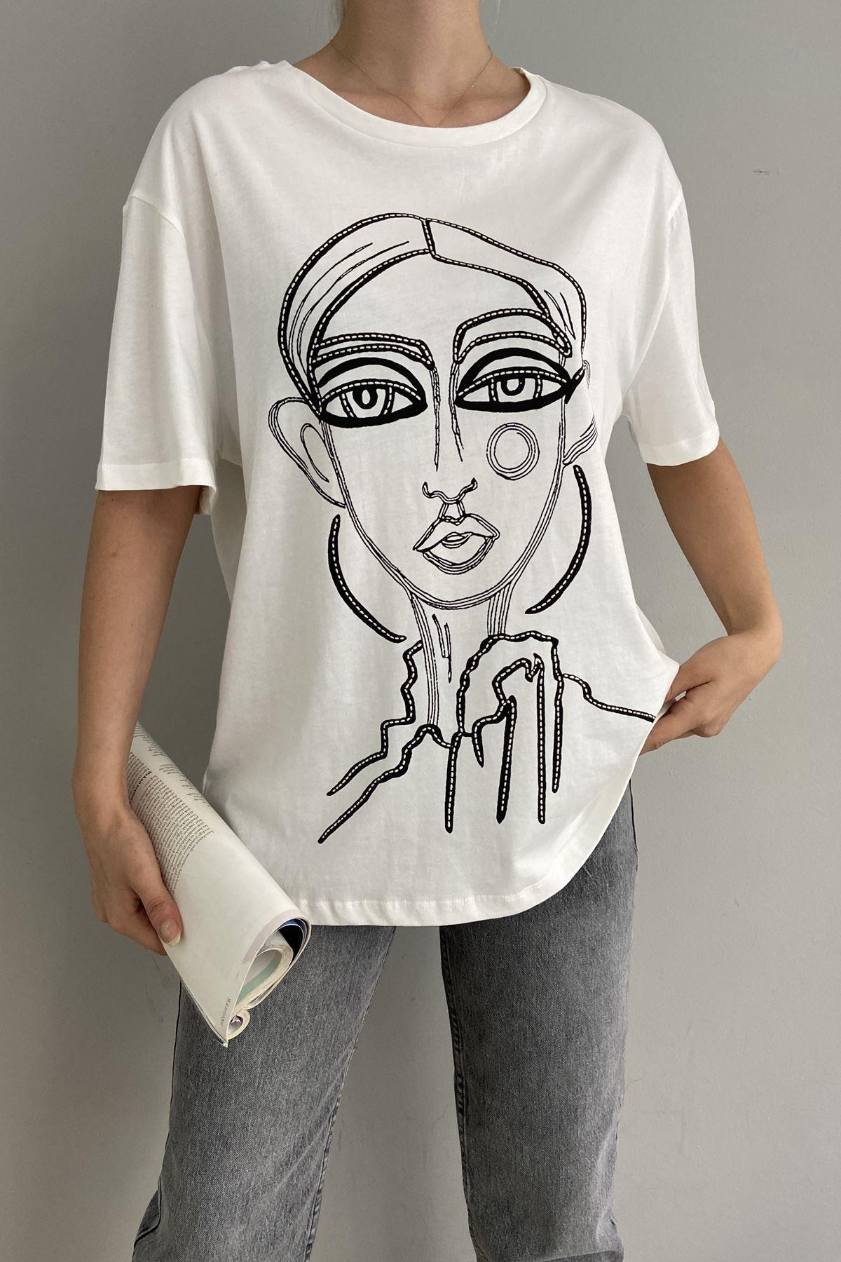 BASKI DETAYLI TSHIRT
