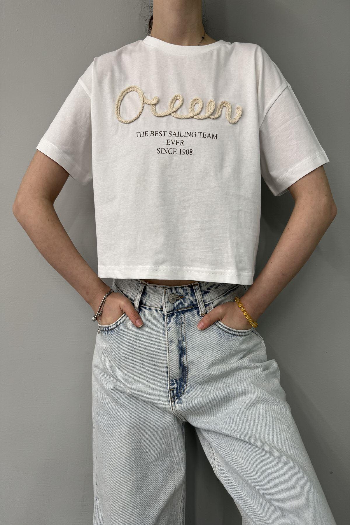 BASKI VE NAKIŞ DETAY CROP TSHIRT
