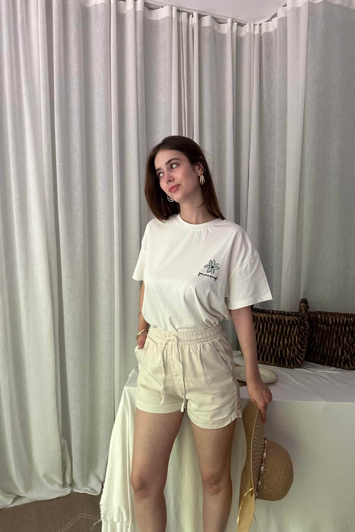 BASKI VE NAKIŞ DETAYLI TSHIRT