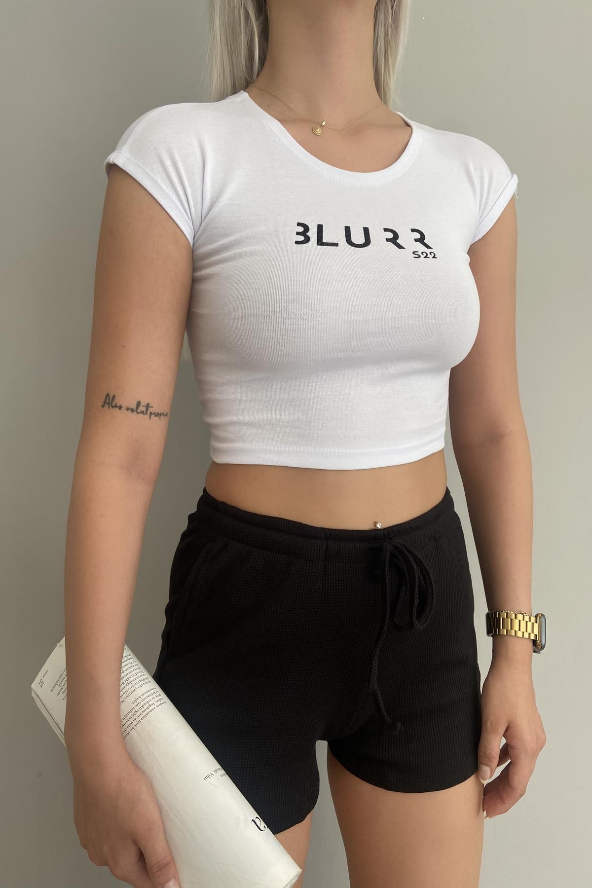 BASKILI CROP TSHIRT