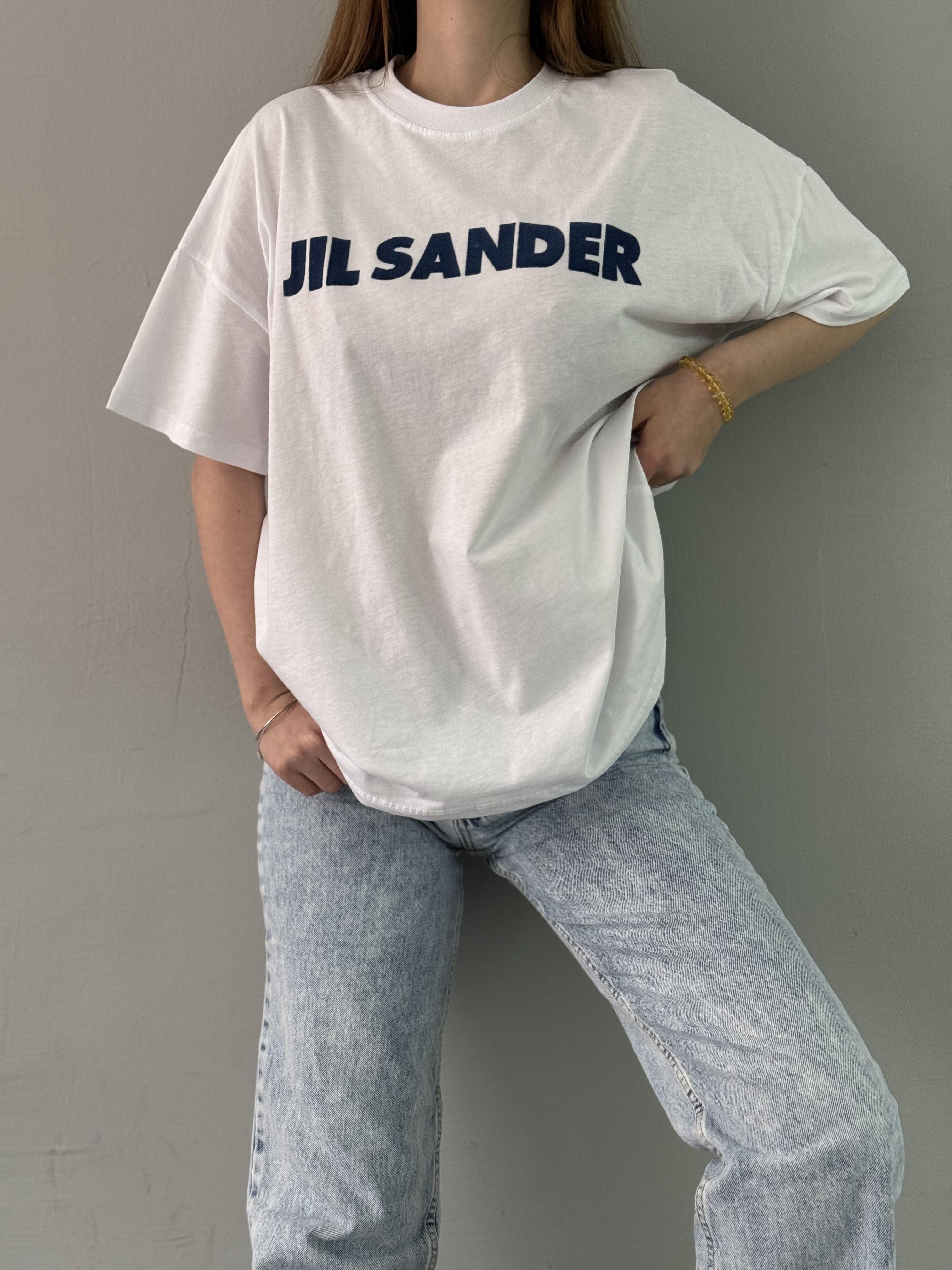 BASKILI DETAYLI TSHIRT