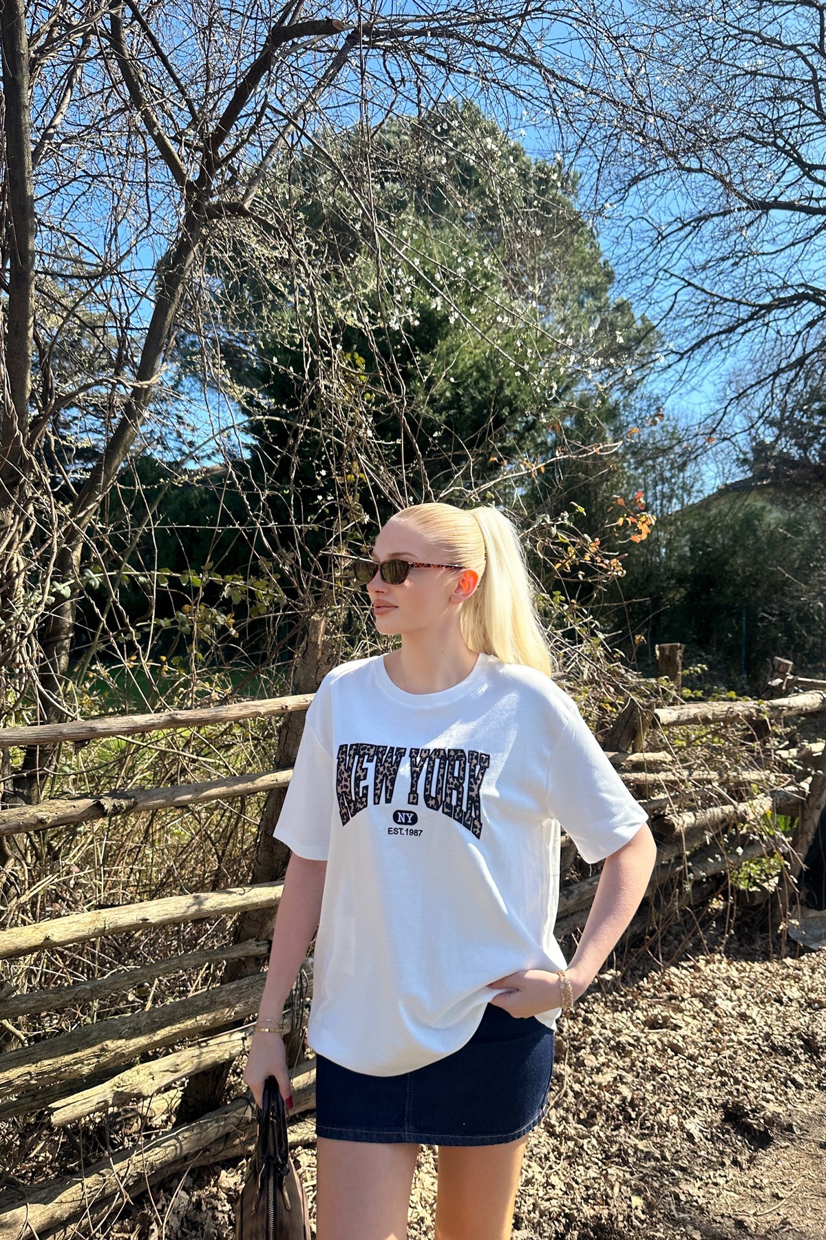 BİSİKLET YAAK NAKIŞ DETAYLI TSHIRT