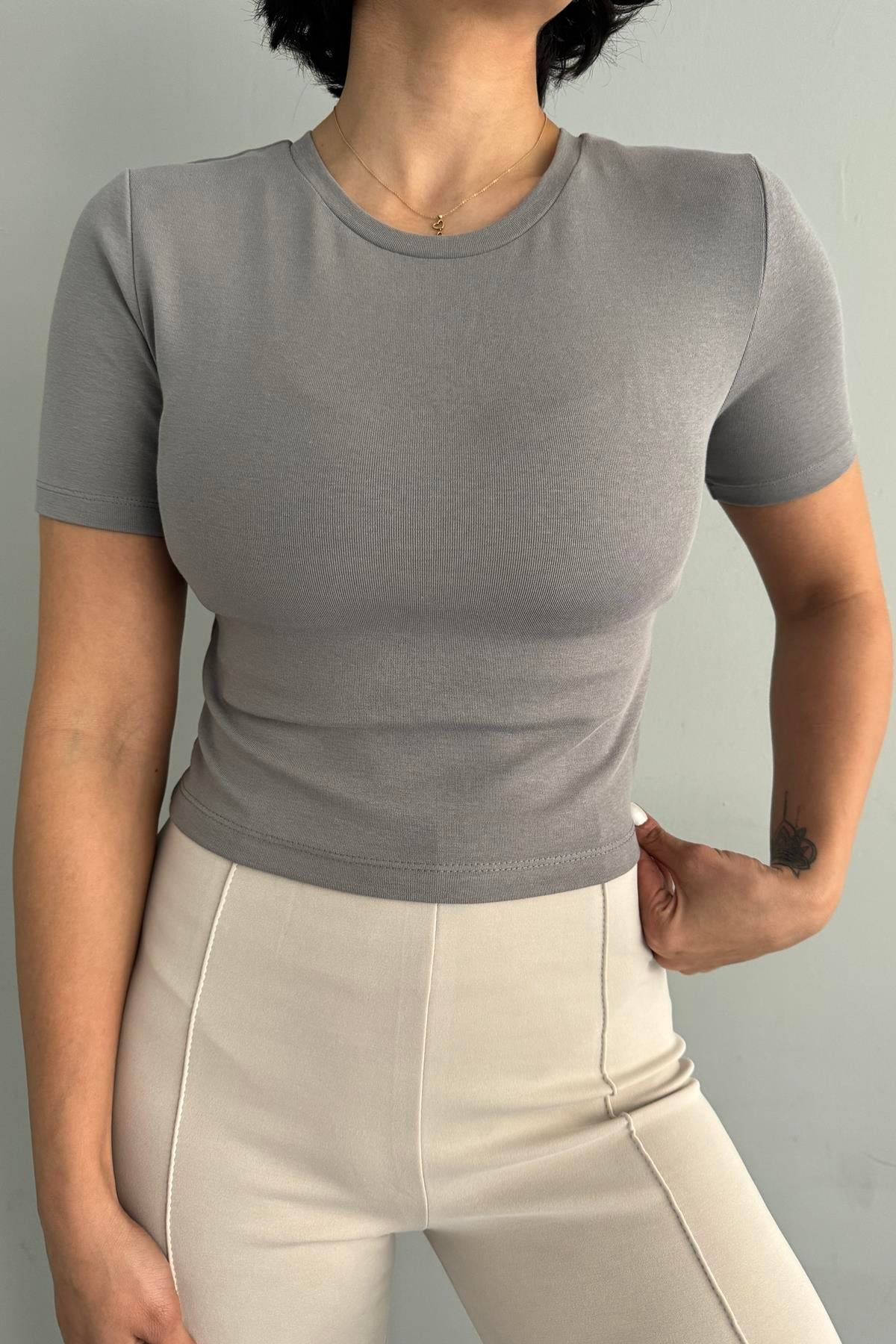 BİSİKLET YAKA CROP TSHIRT