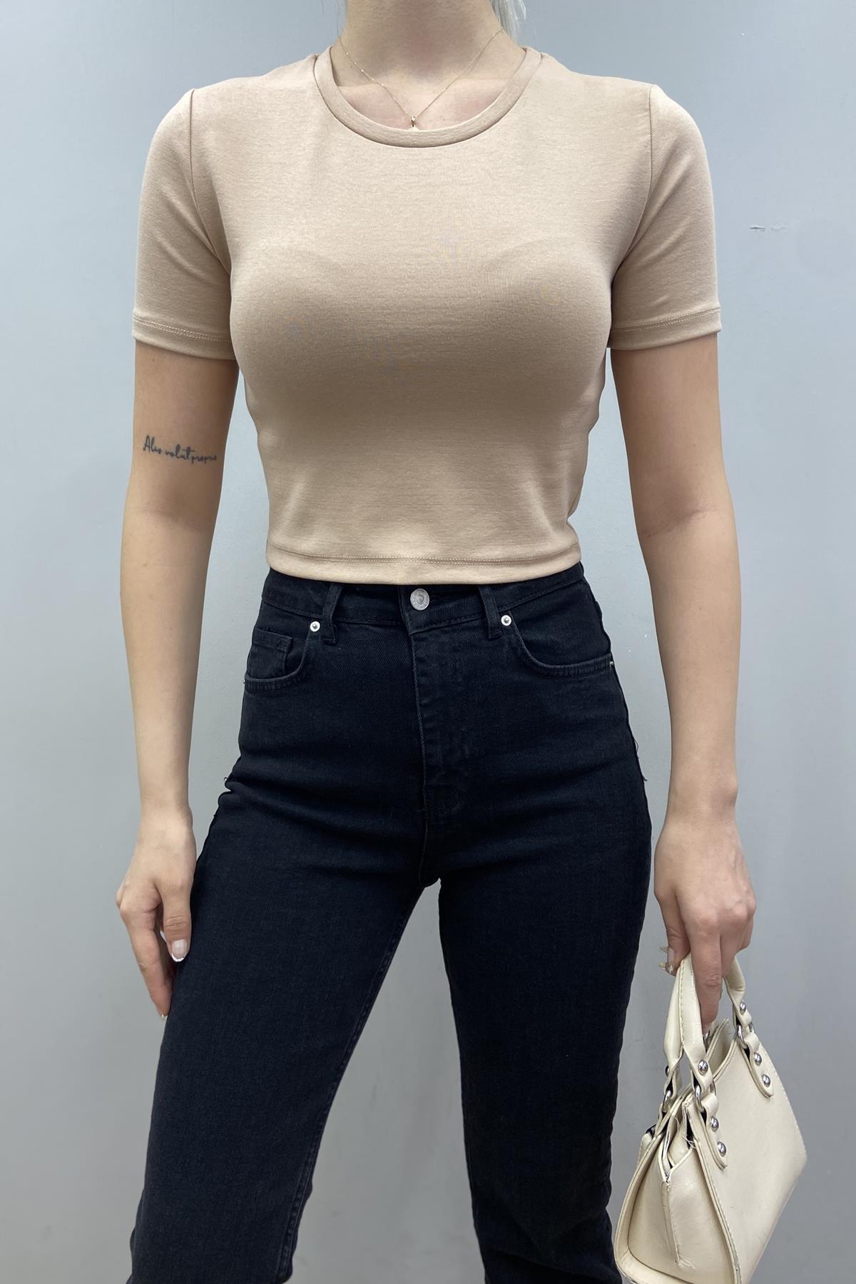 BİSİKLET YAKA CROP TSHIRT