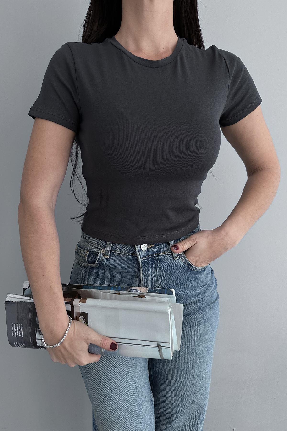 BİSİKLET YAKA KISA KOL TSHIRT