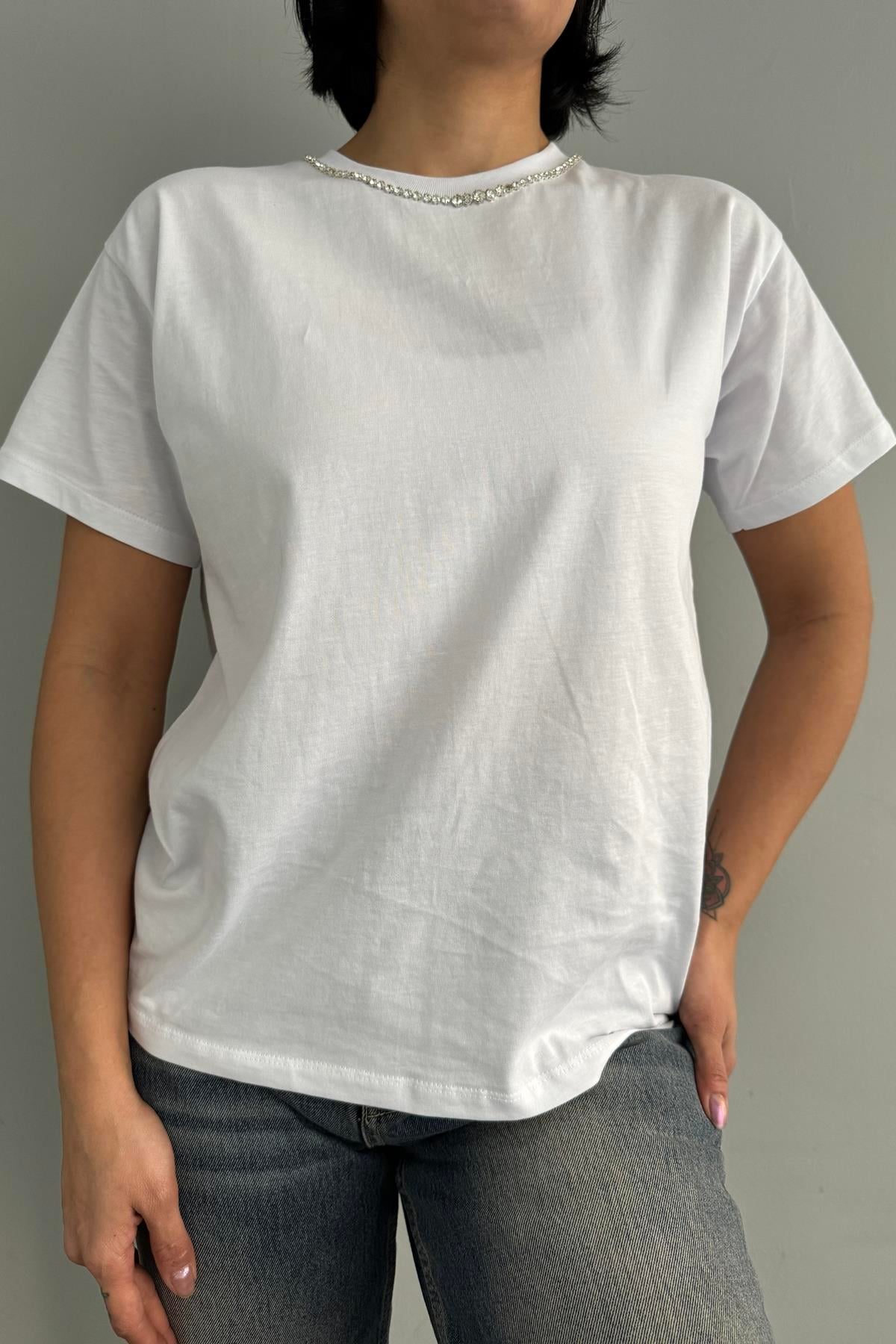BİSİKLET YAKA TAŞ DETAY TSHIRT