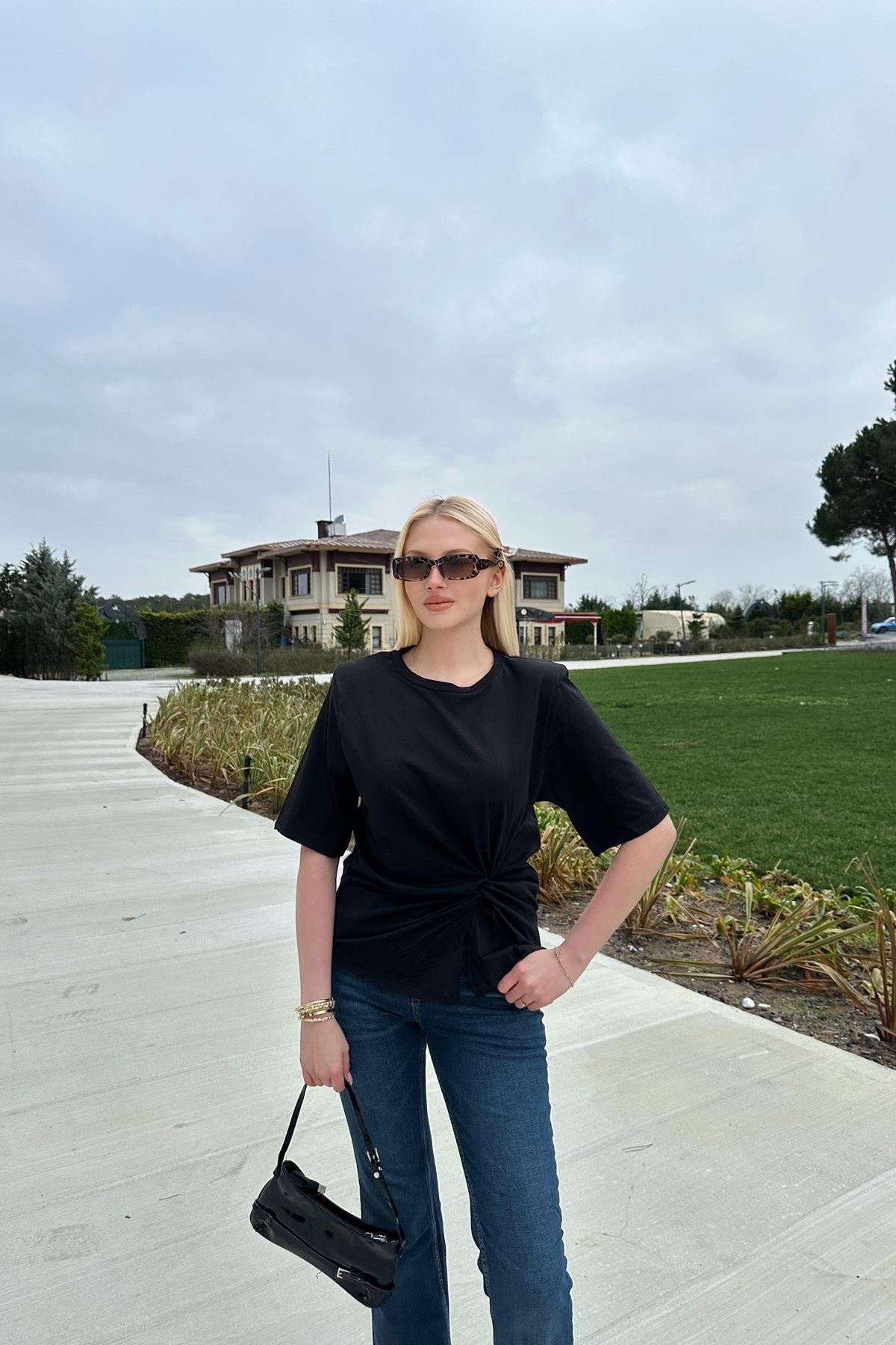 BİSİKLET YAKAA DÜĞÜM DETAYLI TSHIRT