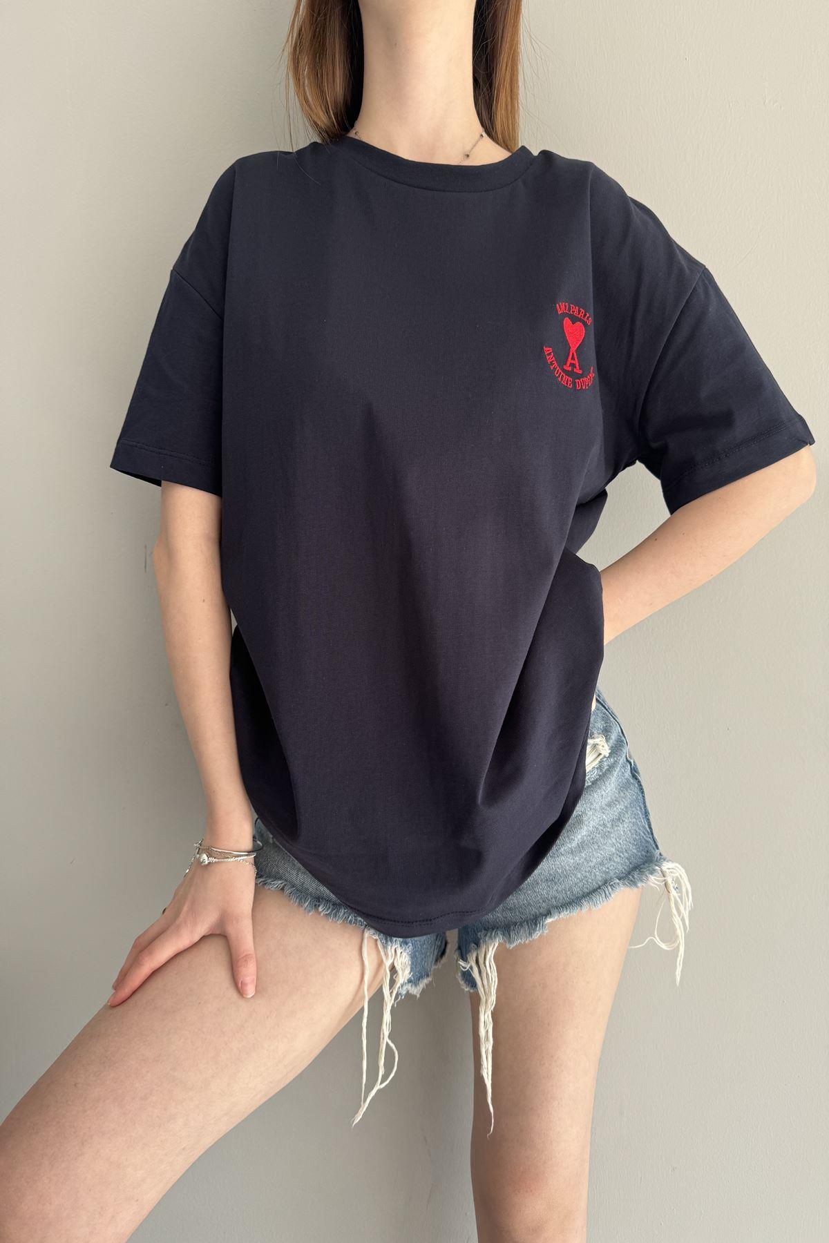 NAKIŞ DETAY TSHIRT