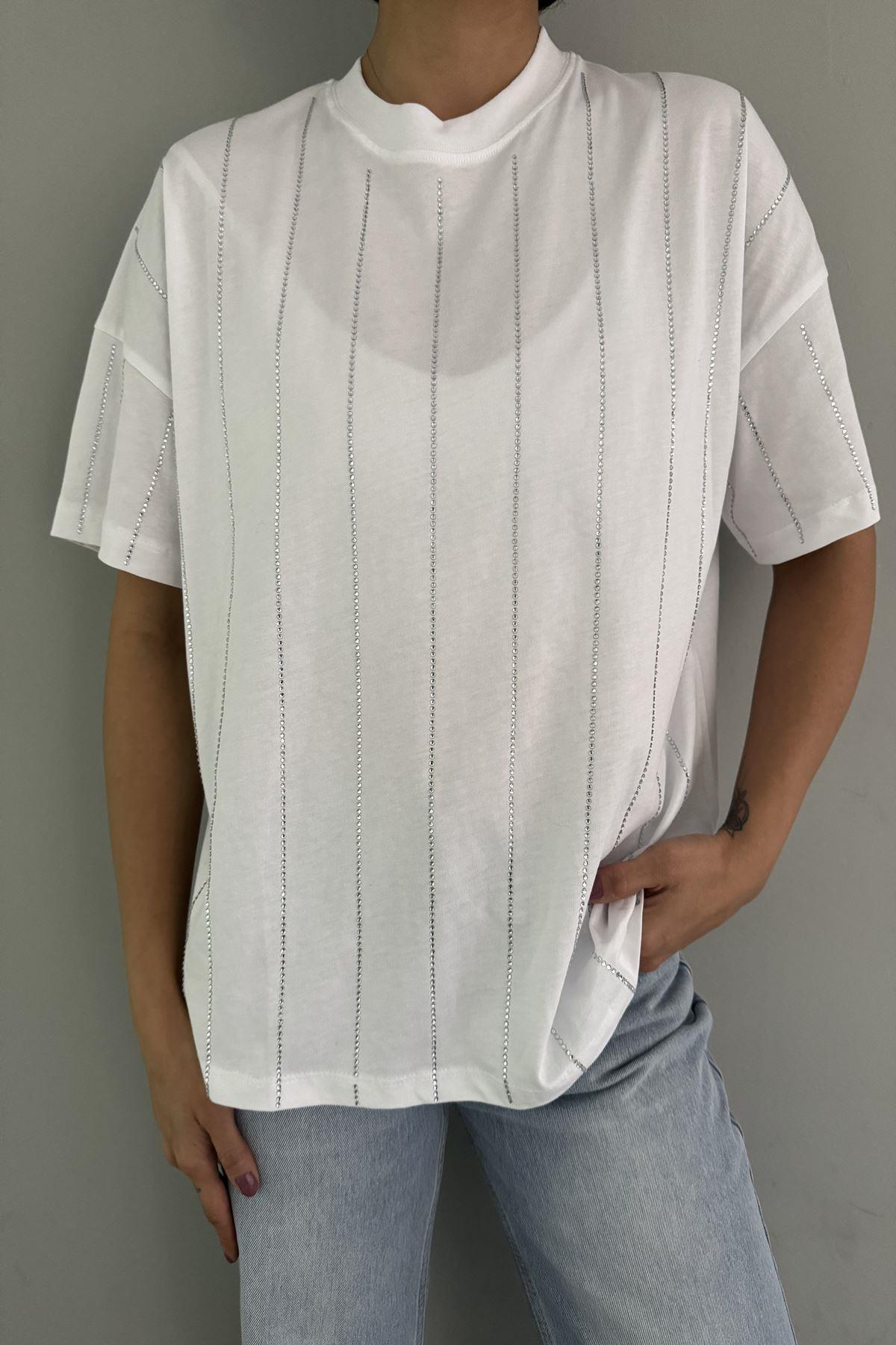TAŞ DETAYLI TSHIRT