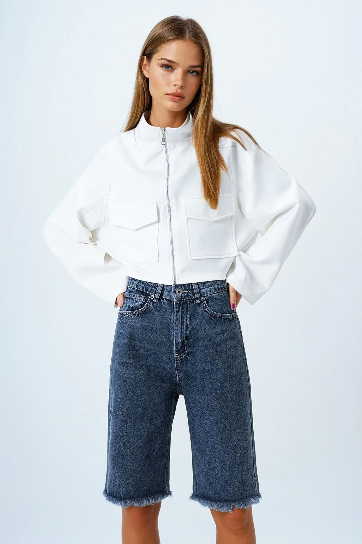 Kadın Antrasit 5 Cepli Paçası Püsküllü Denim Şort VS00857