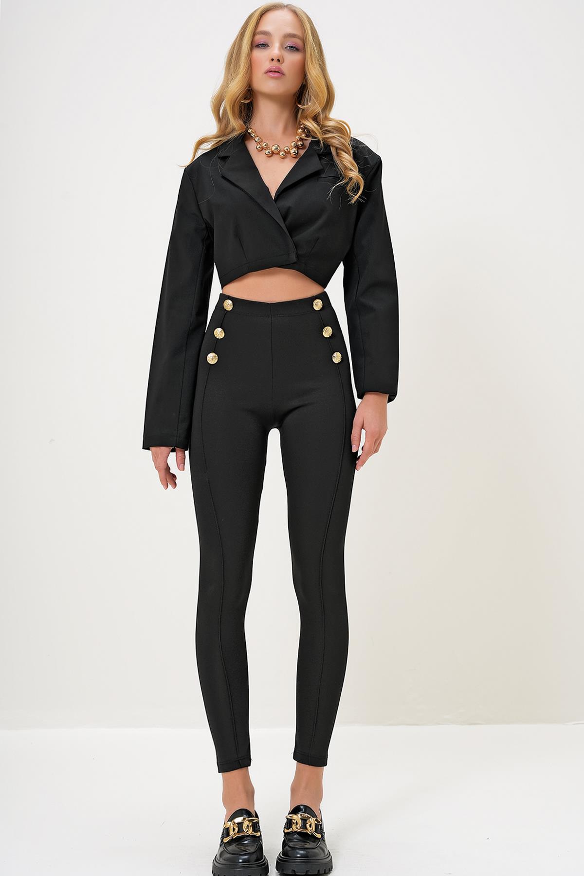 Kadın Siyah Altın Rengi Düğmeli Önü Çımalı Tayt ALC-X13170