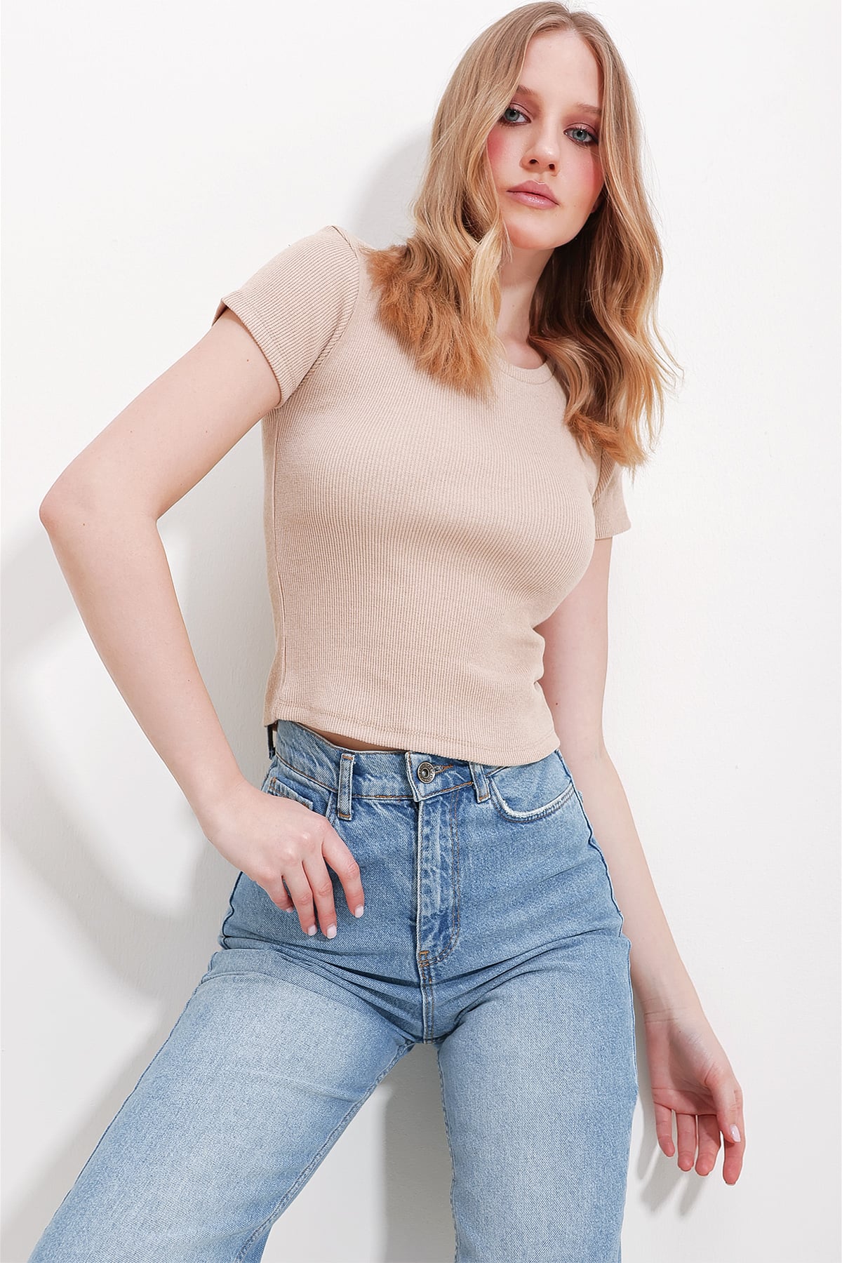 Kadın Bej Bisiklet Yaka Crop Örme Bluz ALC-X11549