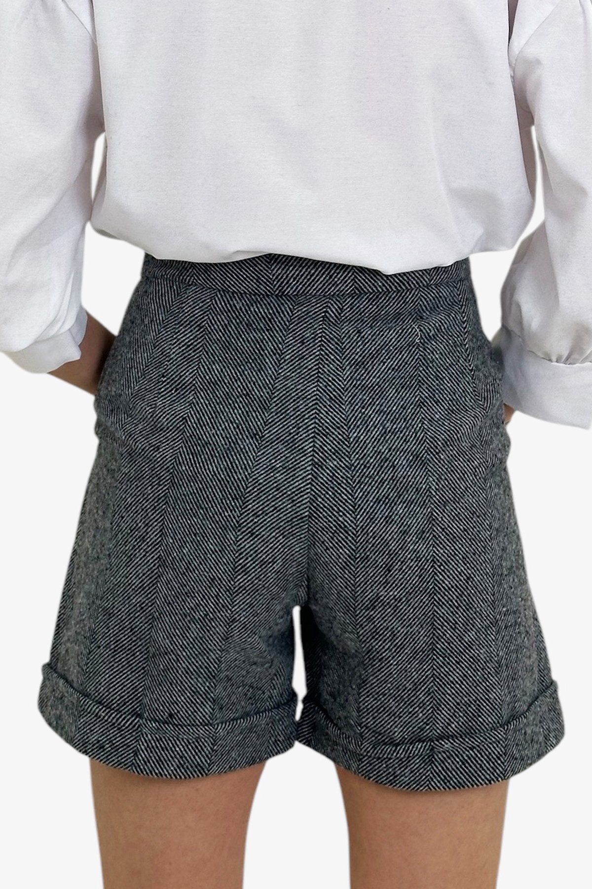 Kadın Antrasit Duble Paça Çift Cepli Kışlık Kaşe Şort ALC-X13297