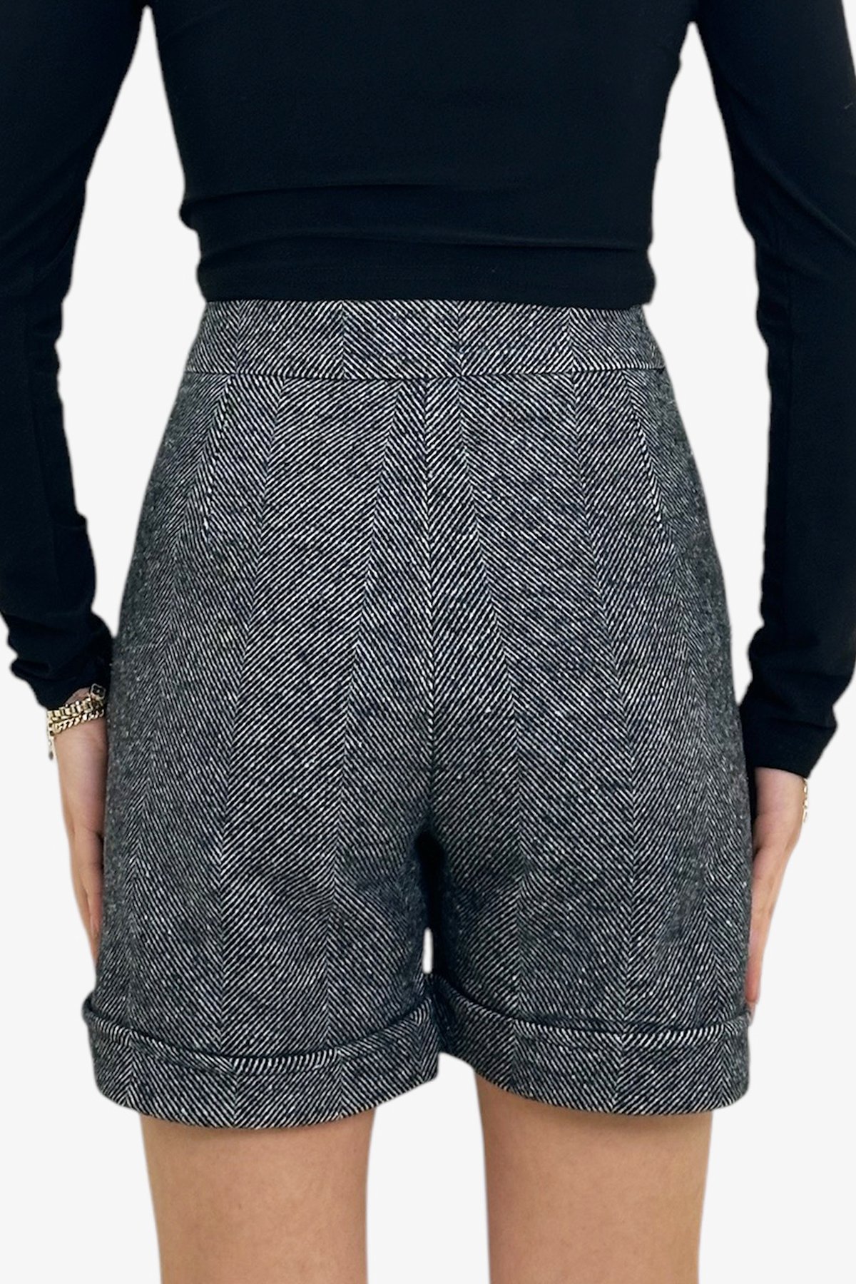 Kadın Siyah Duble Paça Çift Cepli Kışlık Kaşe Şort ALC-X13297