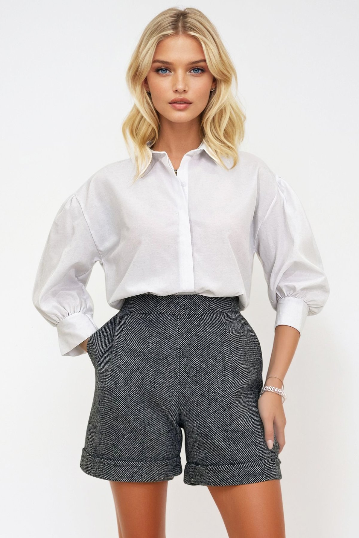 Kadın Antrasit Duble Paça Çift Cepli Kışlık Kaşe Şort ALC-X13297