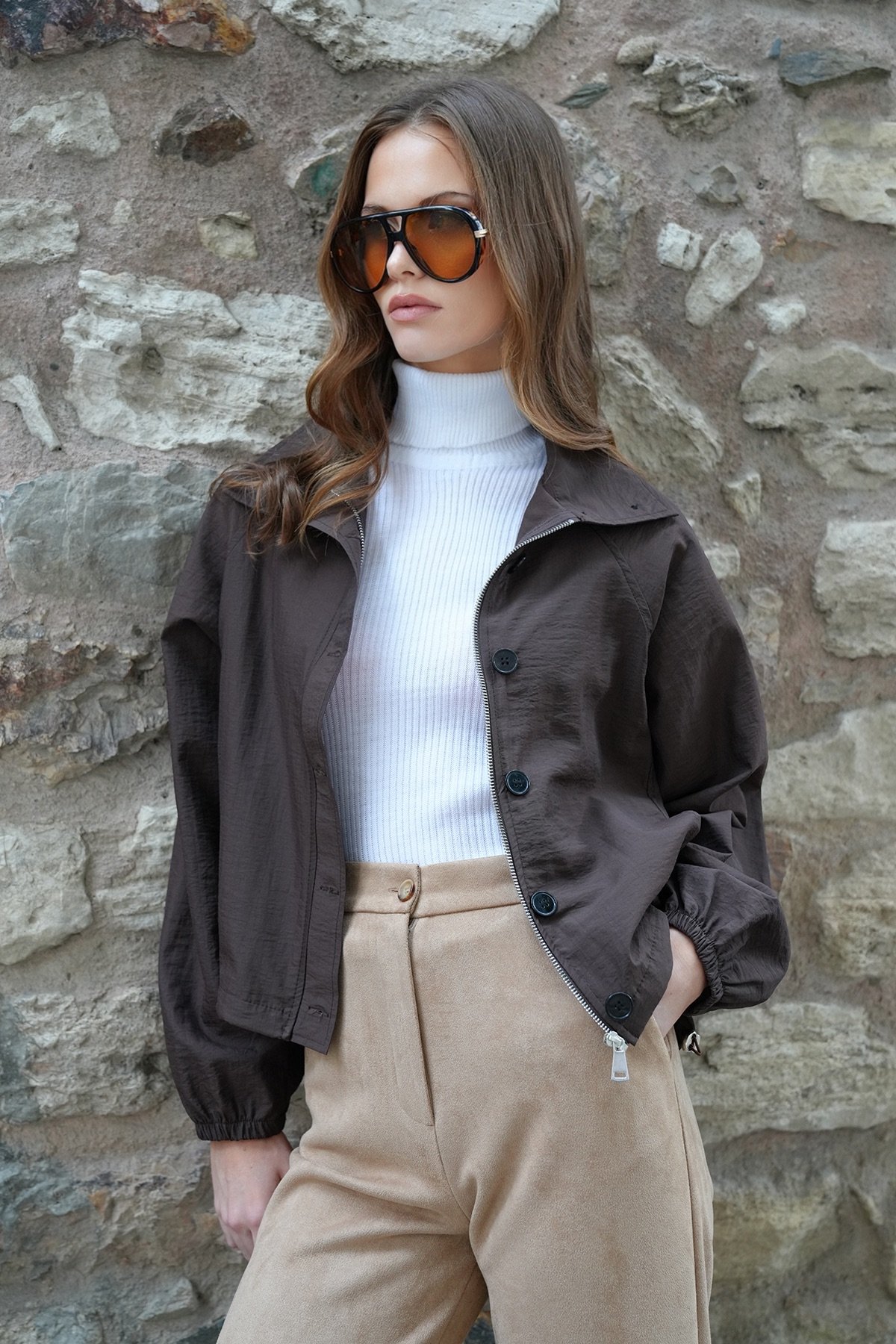 Kadın Kahverengi Su İtici Dik Yaka Bomber Ceket VS01230