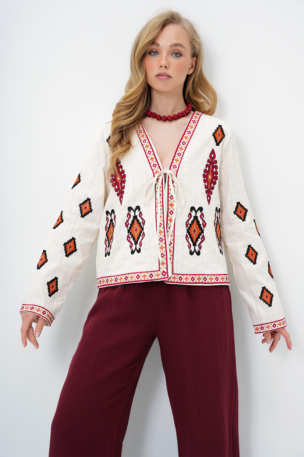 Kadın Bej Etnik Desenli Önden Bağlamalı Yazlık Keten Ceket ALC-X14097