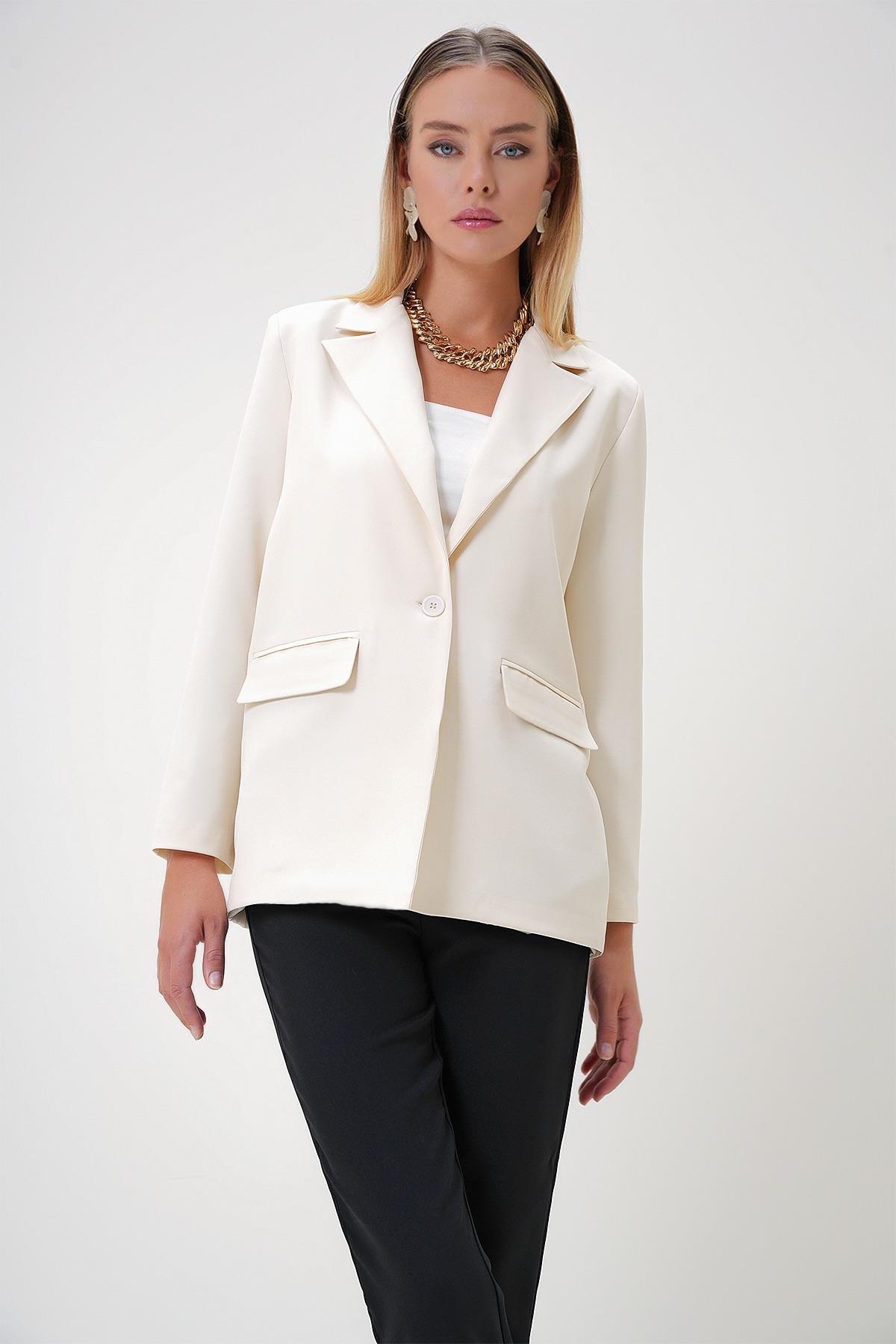 Kadın Bej İçi Astarlı Blazer Ceket ALC-X12901