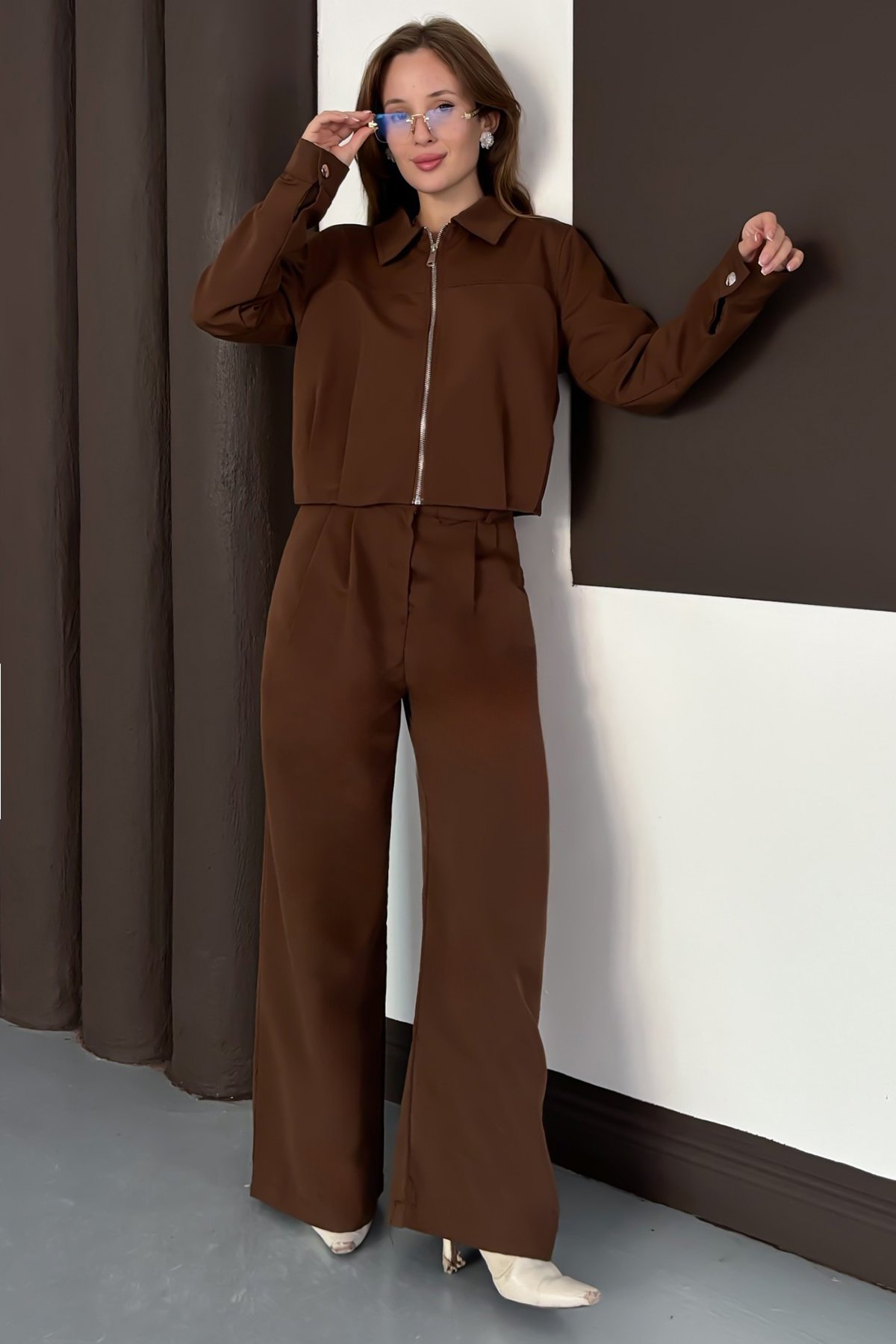Kadın Acı Kahve Fermuar Kapamalı Astarlı Ceket Bol Paça Pantolon Takım VS01564