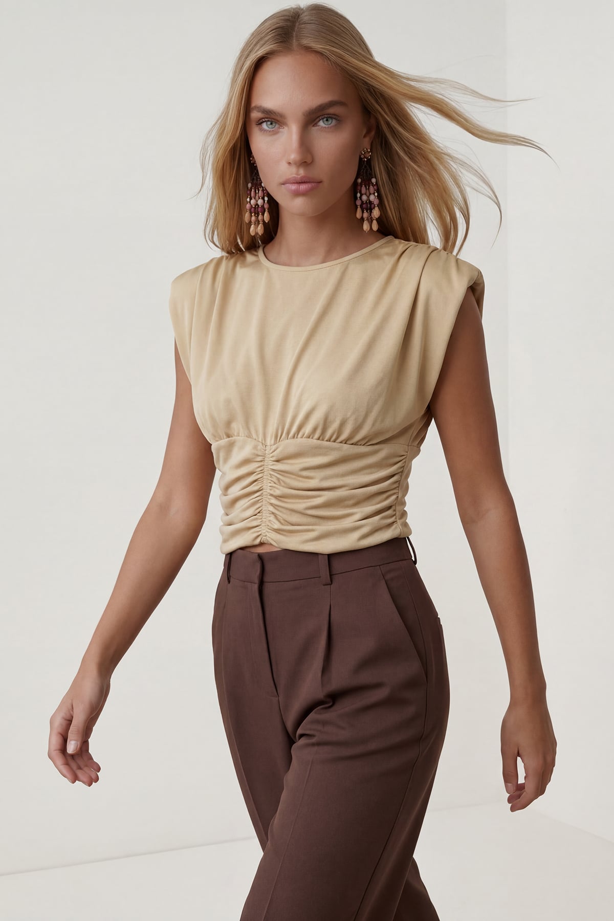 Kadın Bej Bisiklet Yaka Drape Detaylı Vatkalı Sandy Bluz Alc-X15485