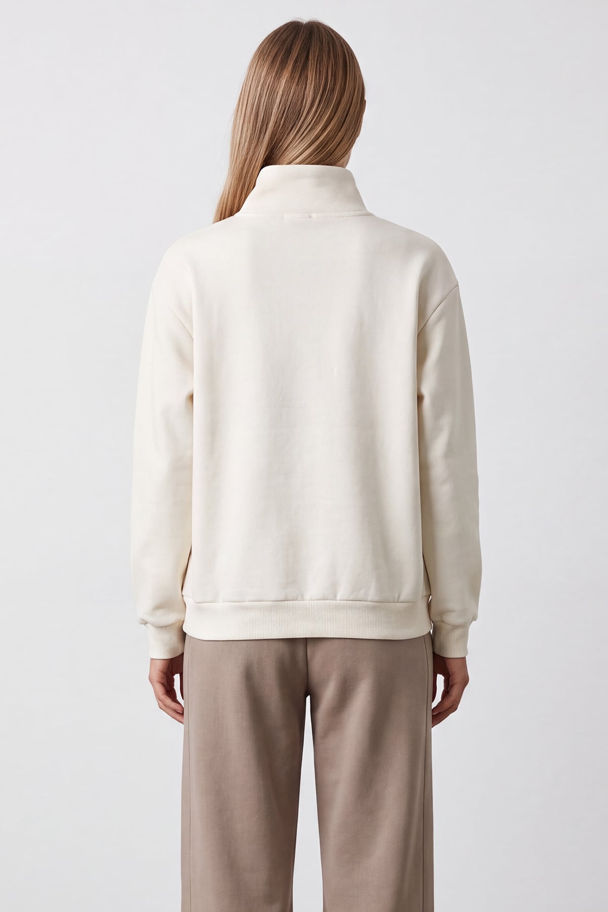 Kadın Beyaz Dik Yaka Fermuarlı 3 İplik İçi Şardonlu Oversize Sweatshirt Alc-X15729