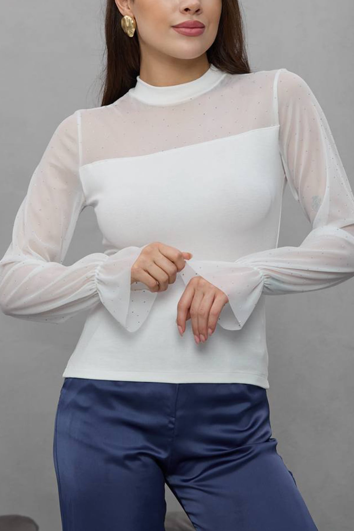 Kadın Beyaz Dik Yaka Taş İşlemeli Dantel Detaylı Örme Bluz Alc-X14898