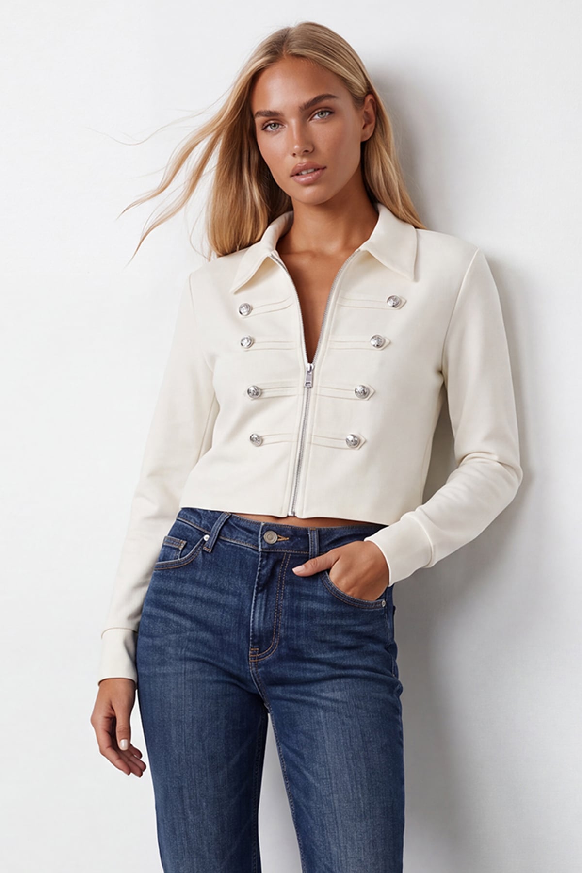 Kadın Beyaz Düğme Detaylı Blazer Ceket Alc-X15660