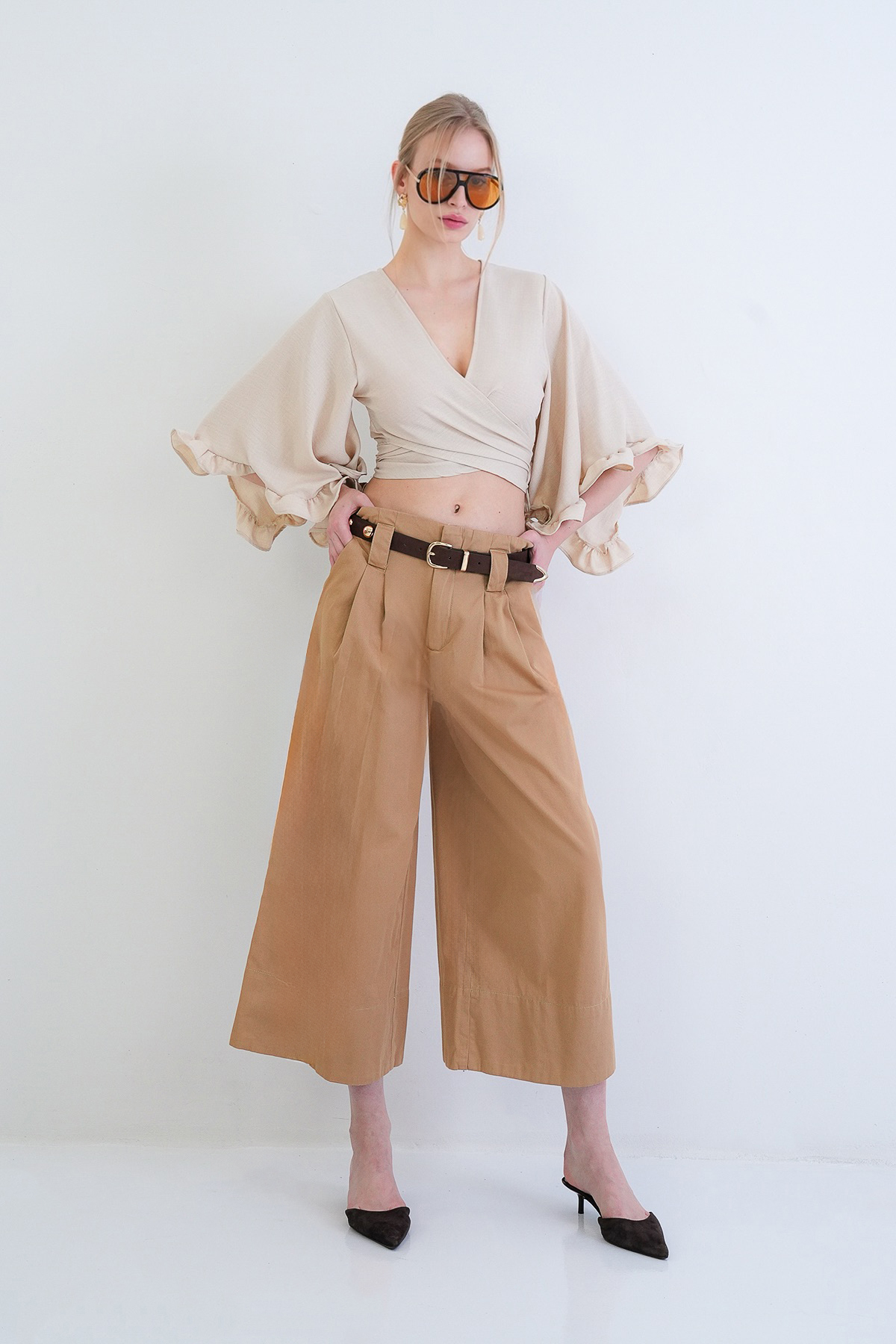 Kadın Camel Bel Ve Paça Detaylı Yandan Cepli Bol Kesim Gabardin Pantolon Alc-X15440