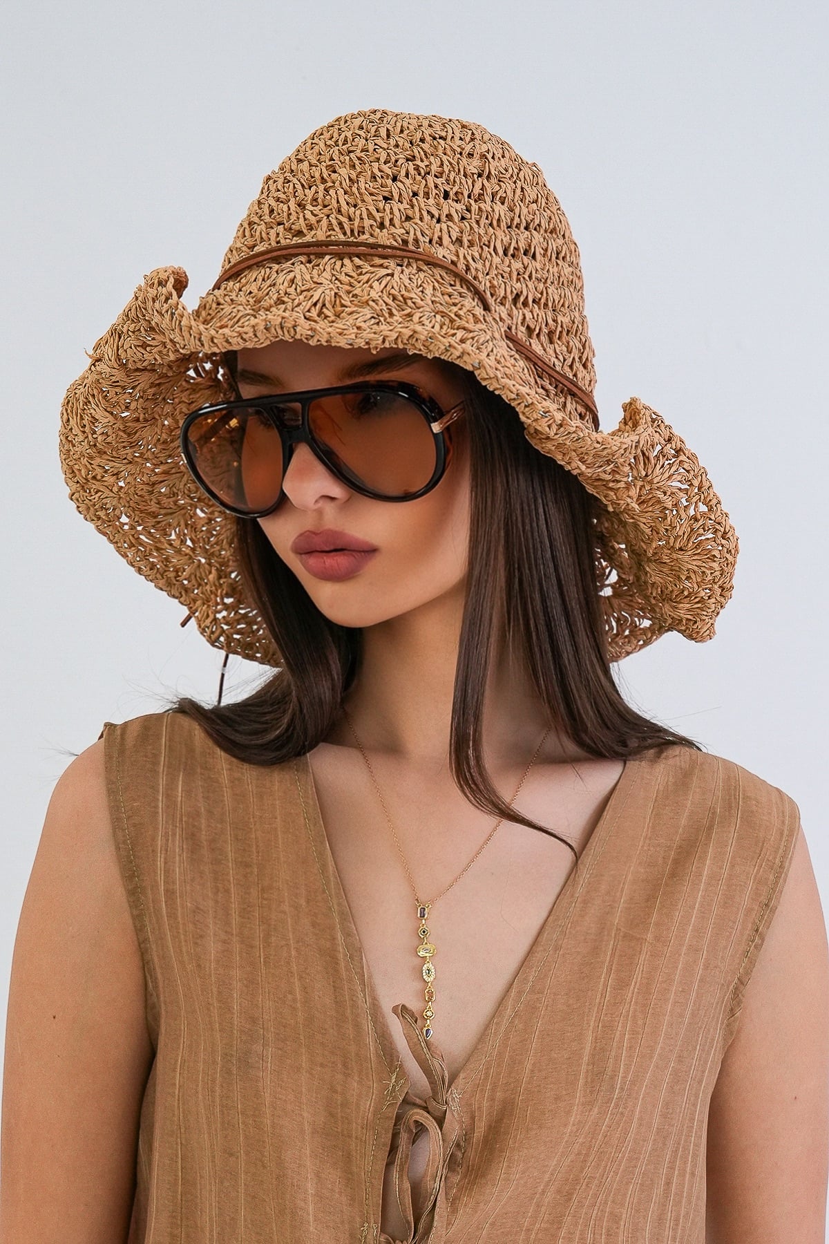 Kadın Camel Deri Fiyonklu Hasır Örme Plaj Şapka Alc-X15391