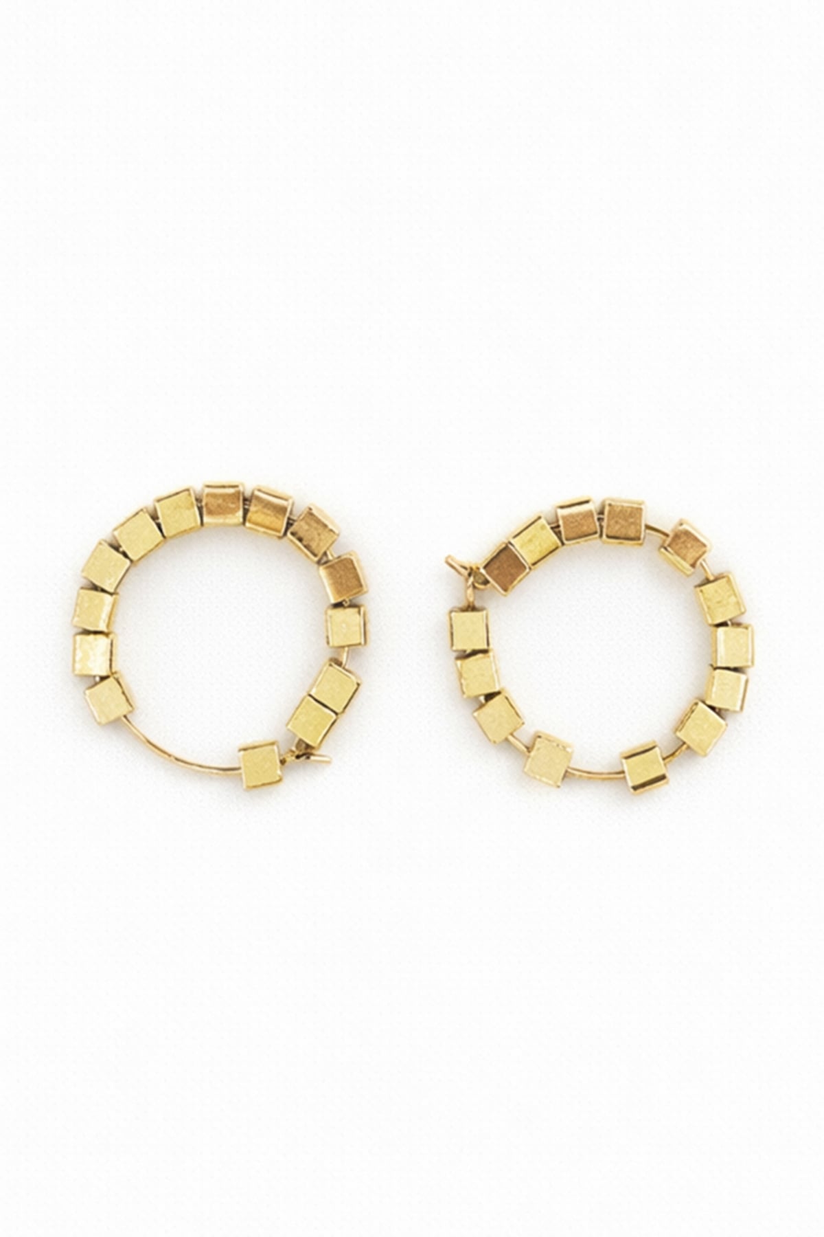 Kadın Gold Küp Taşlı Tasarım Çelik Halka Küpe Alc-X15354