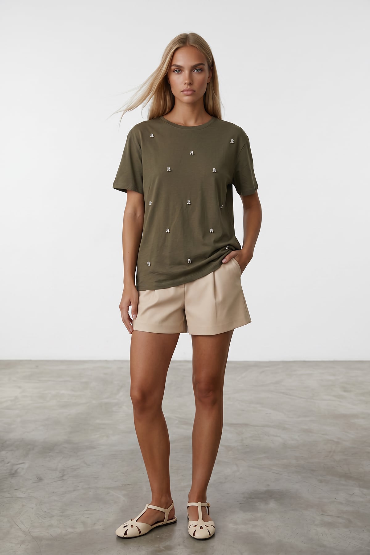 Kadın Haki Bisiklet Yaka Oversize İnci Ve Taş İşlemeli T-Shirt ALC-X11964