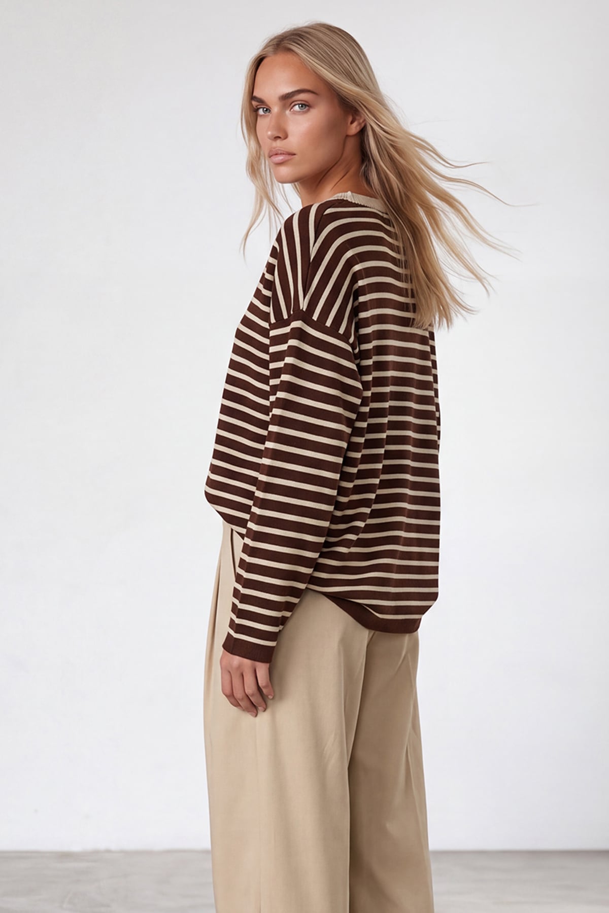 Kadın Kahve-Ekru Bisiklet Yaka Oversize Çizgili Bluz Alc-X15967