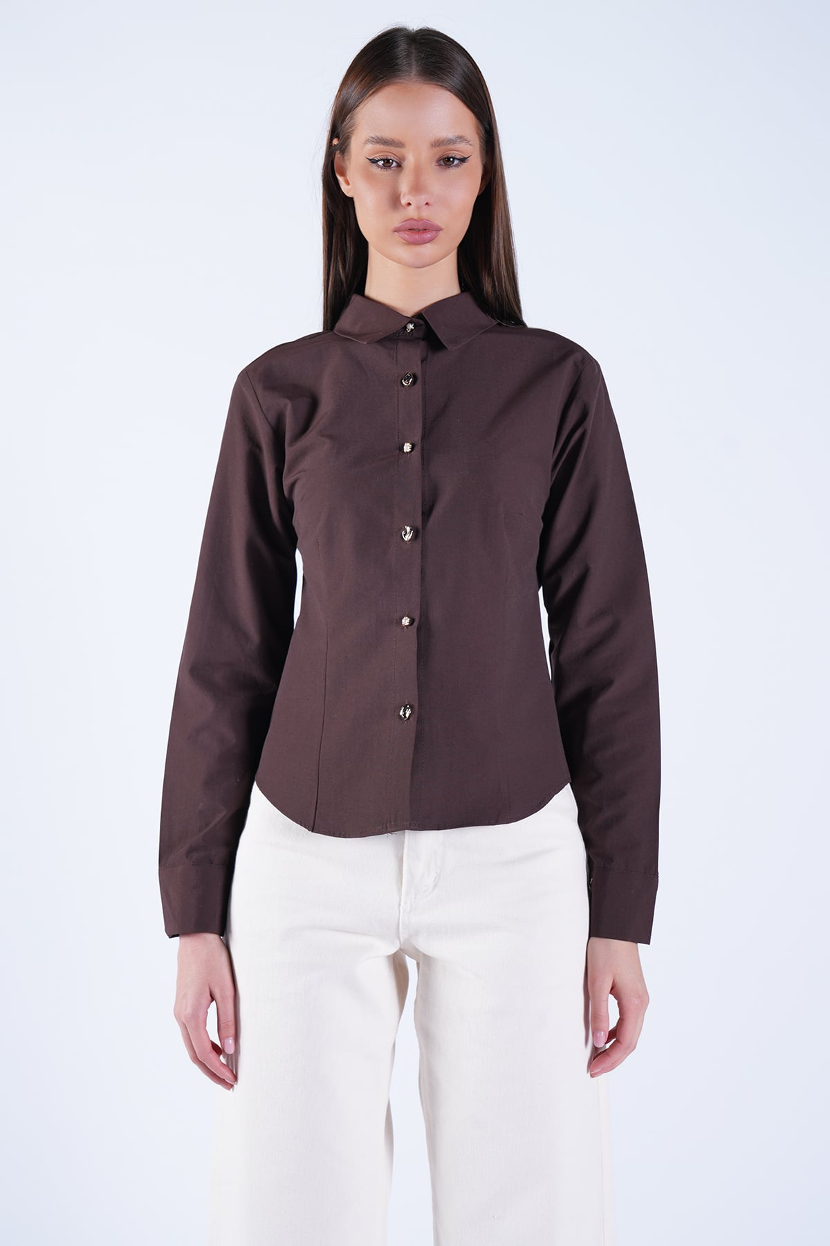 Kadın Kahverengi Gold İnci Düğme Detaylı Pensli Slim Fit Poplin Gömlek Alc-X15114