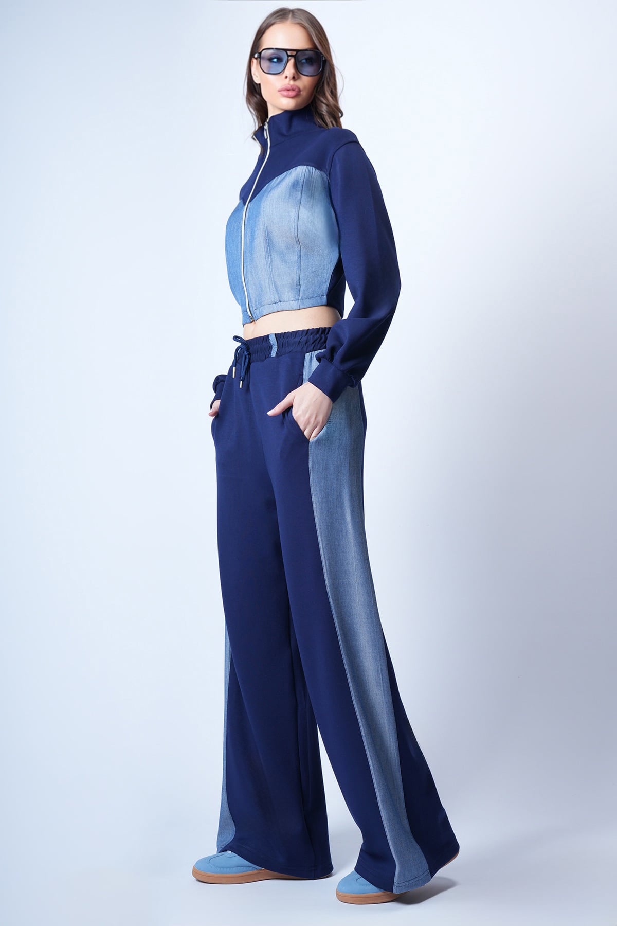 Kadın Lacivert Dik Yaka Dokuma Garnili Örme Crop Sweat Ve Çift Cepli Pantolon Takım Alc-X15087