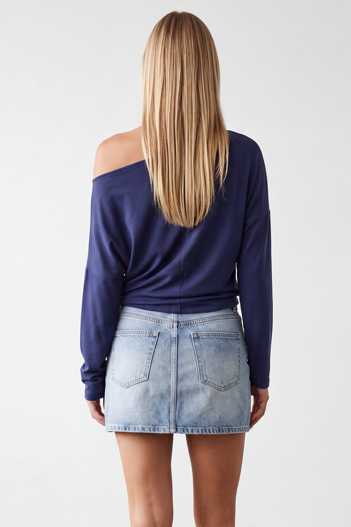 Kadın Lacivert Kayık Yaka Baskılı Modal Sweatshirt Alc-X15728