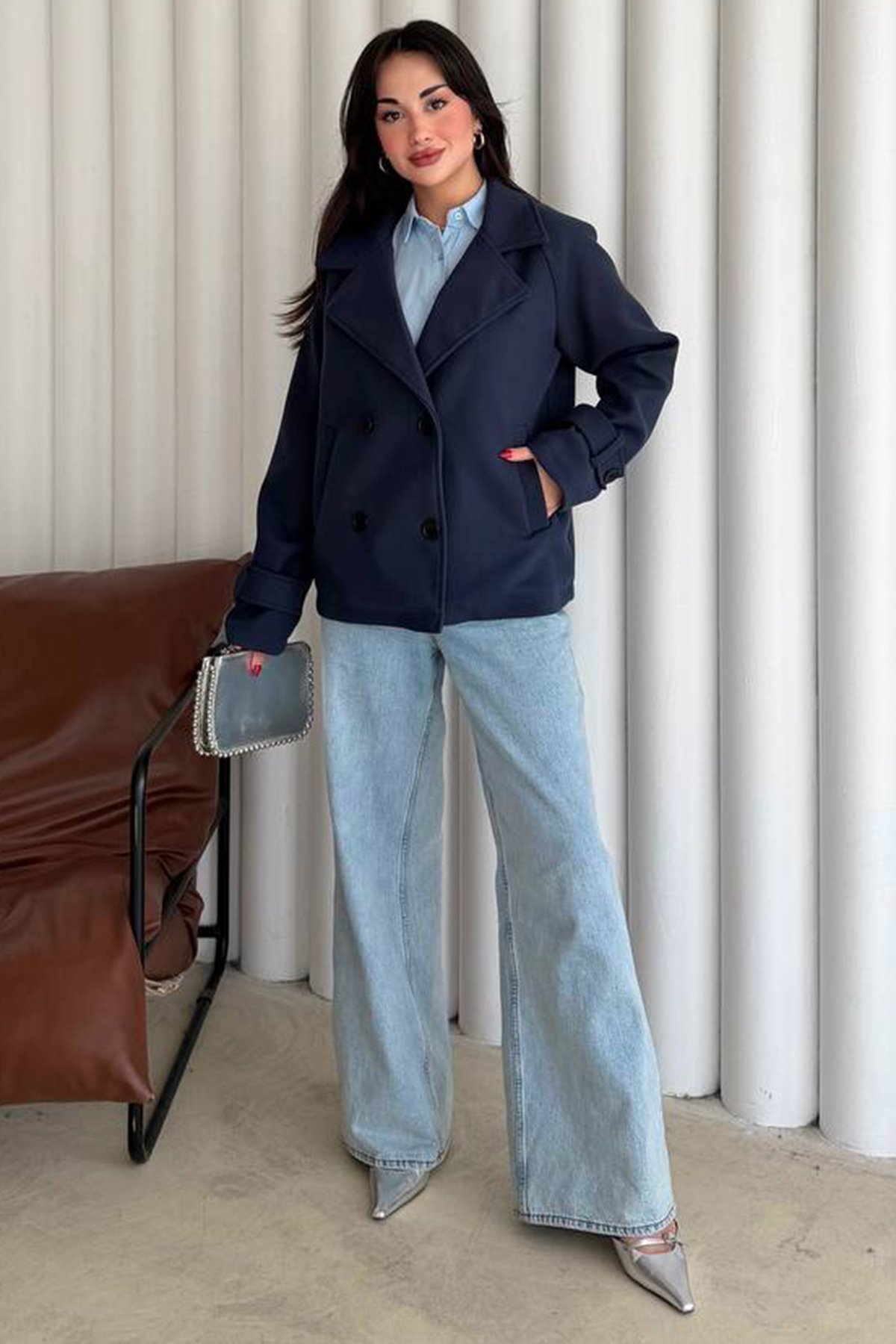 Kadın Lacivert Kruvaze Yaka Çift Cepli Düğmeli Astarlı Kaban VS01632