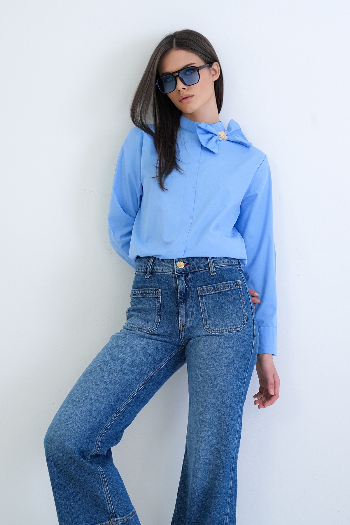 Kadın Mavi Dik Yaka Fiyonk Detaylı Manşet Kollu Poplin Bluz Alc-X15274