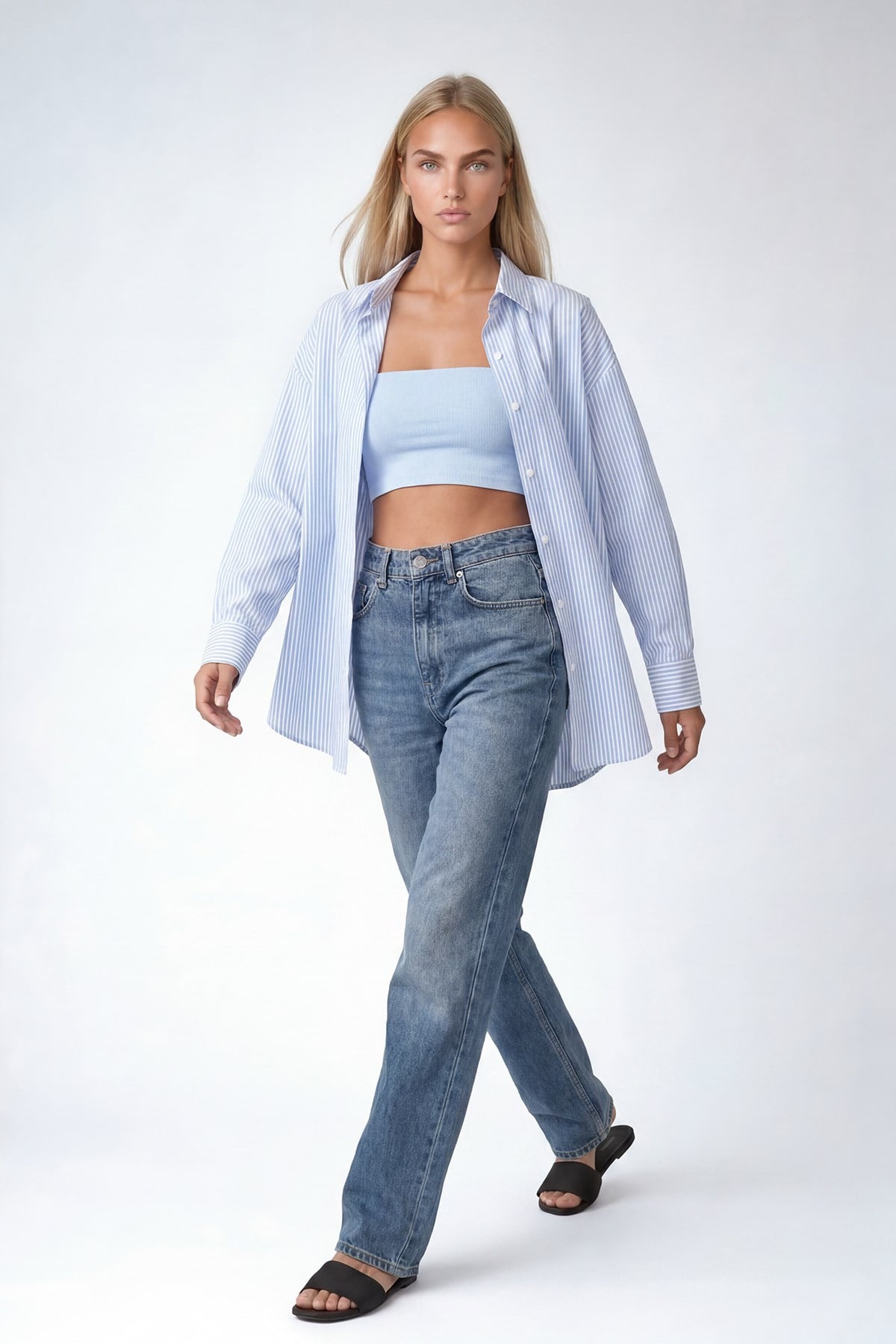 Kadın Mavi Oval Kesim Çizgili Oversize Gömlek VS00729