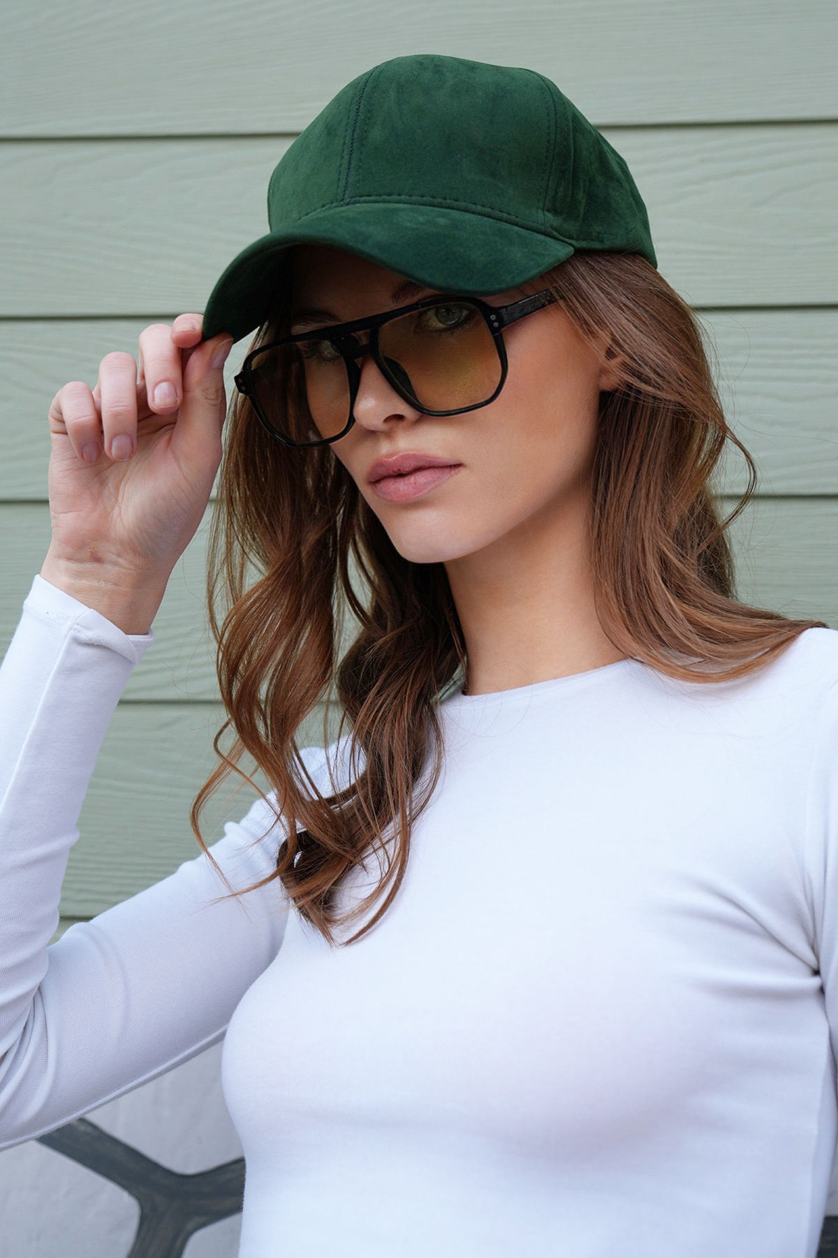 Kadın Petrol Yeşili Kadife Dokulu Kavisli Siperlik Ayarlanabilir Şapka VS01228