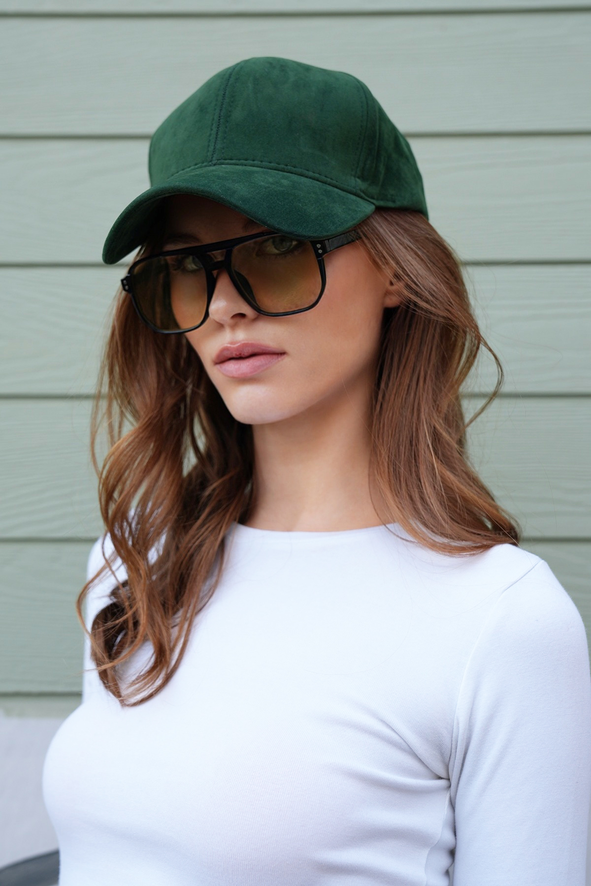 Kadın Petrol Yeşili Kadife Dokulu Kavisli Siperlik Ayarlanabilir Şapka VS01228