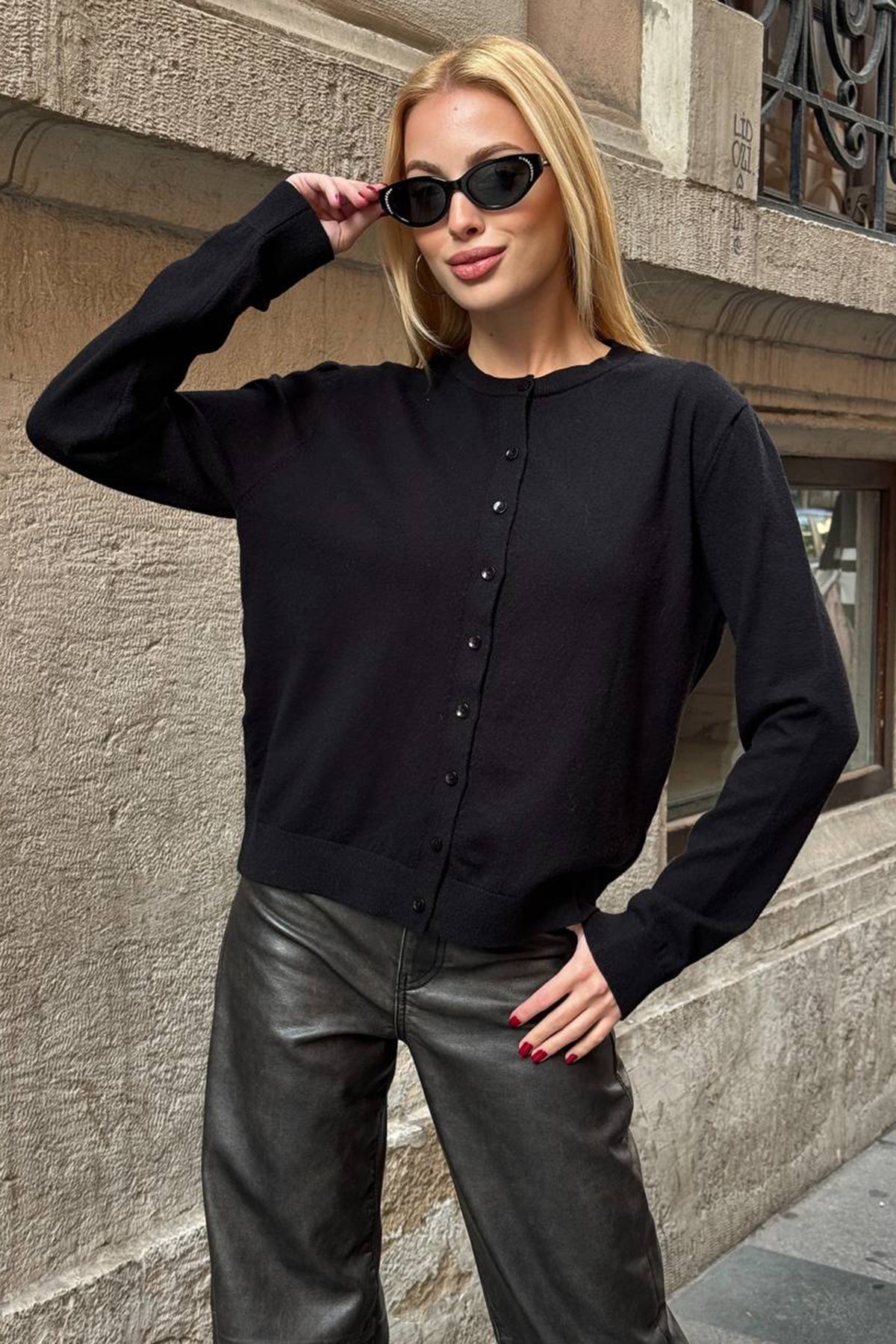 Kadın SİYAH Bisiklet Yaka Düğmeli Triko Hırka VS01640