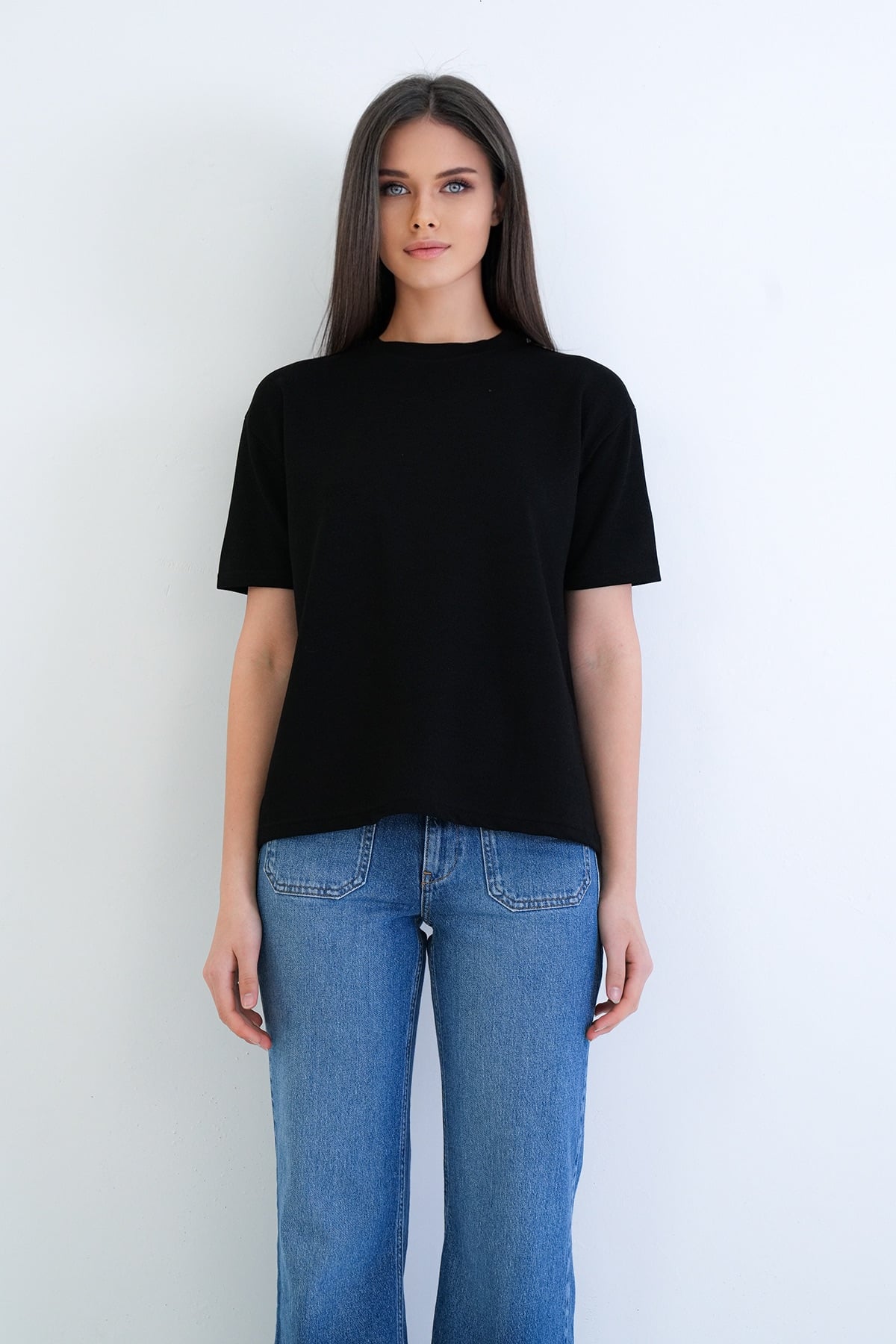 Kadın Siyah Bisiklet Yaka Oversize T-Shirt Alc-X15262