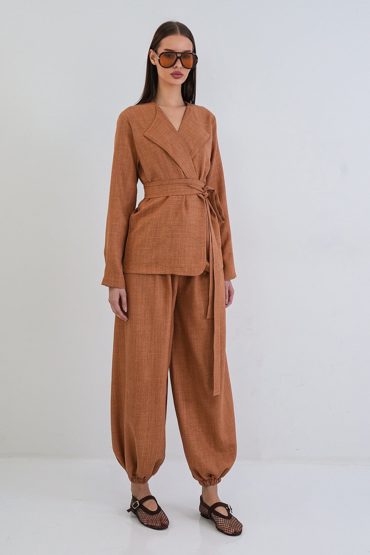 Kadın Tarçın Keten Paçası Lastikli Jogger Pantolon Ve Kendinden Kemerli Ceket Takım Alc-X15299