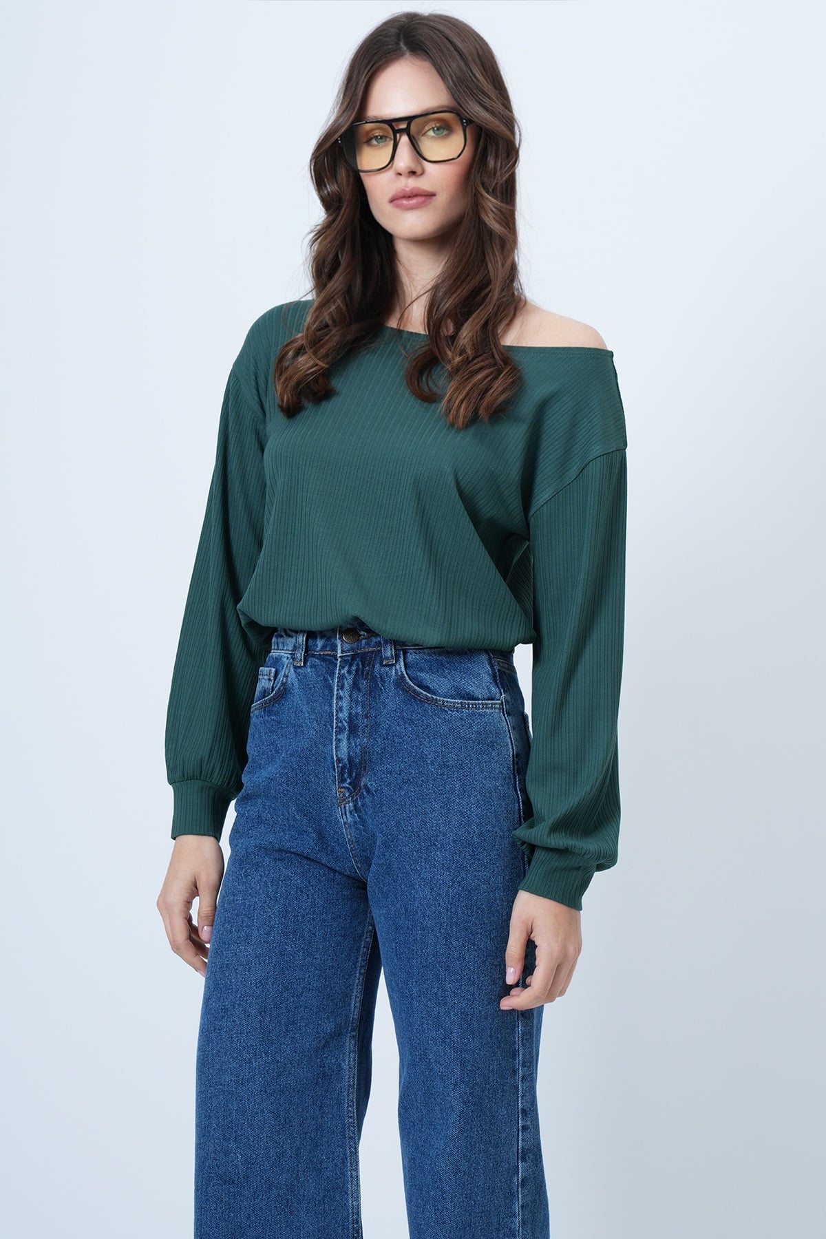 Kadın Yeşil Kayık Yaka Kolları Manşetli Bluz Alc-X14393