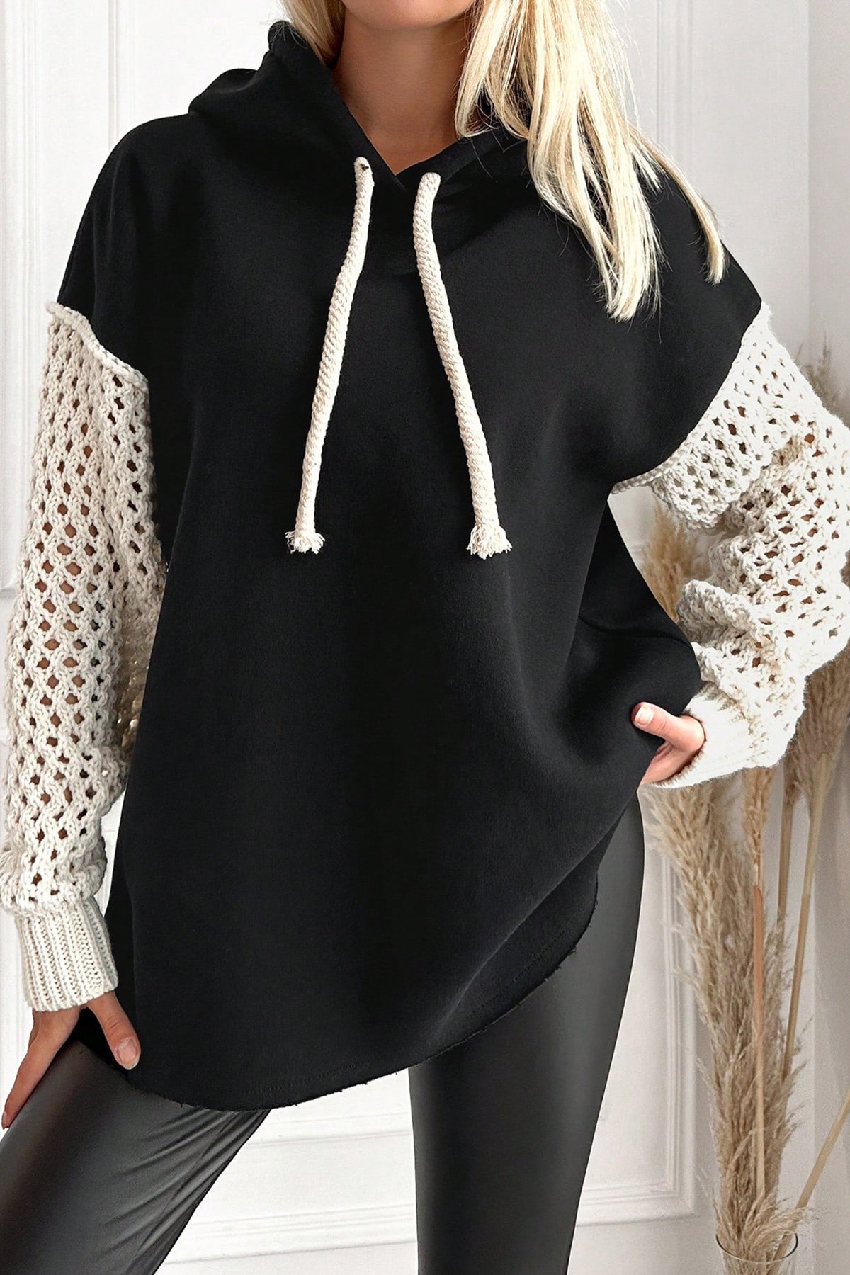 Kadın Siyah Kapüşonlu File Örgü Kol Bağcıklı 3 İplik Sweatshirt VS00943